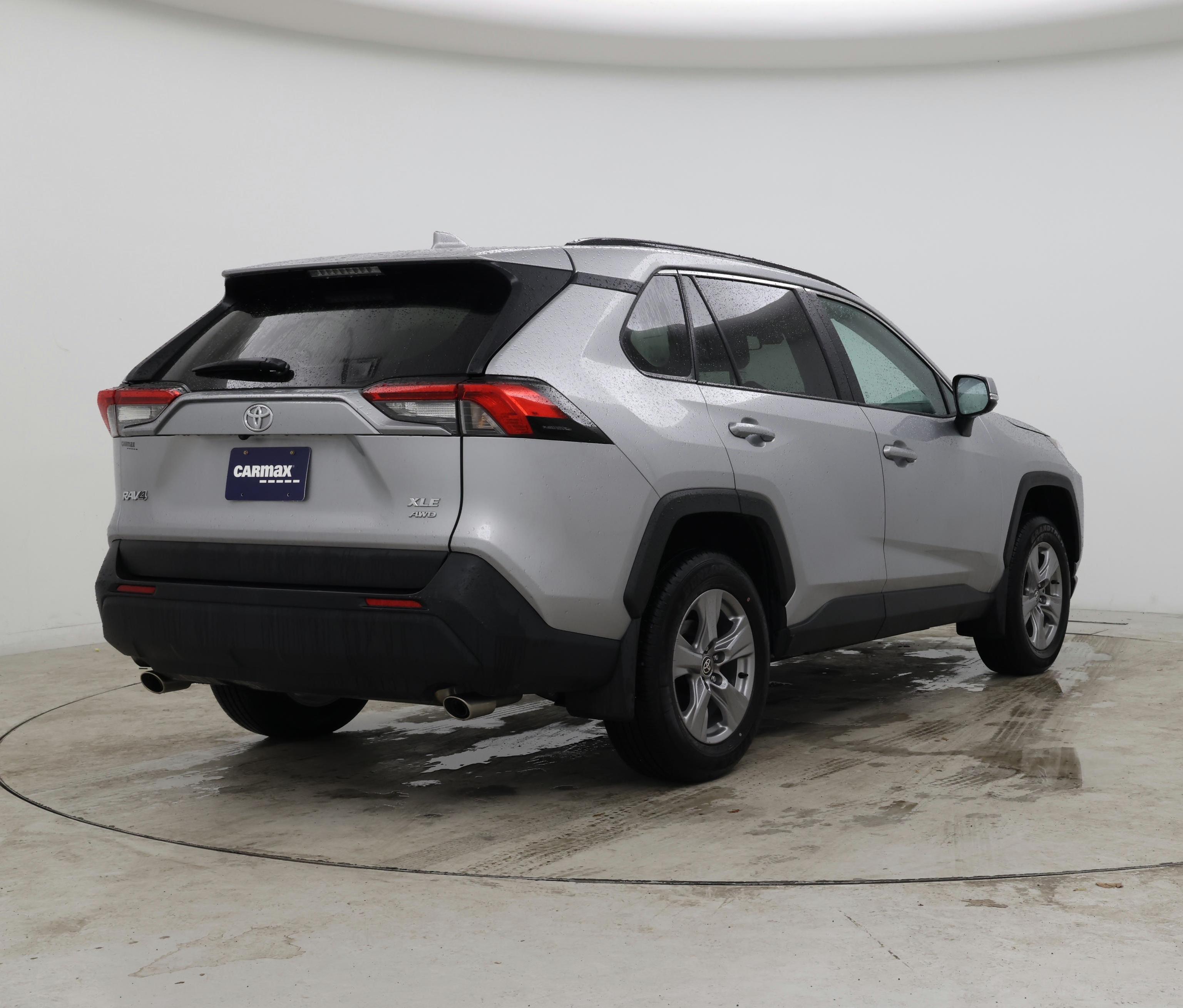 Thumbnail: 2025 Toyota RAV4 - 8