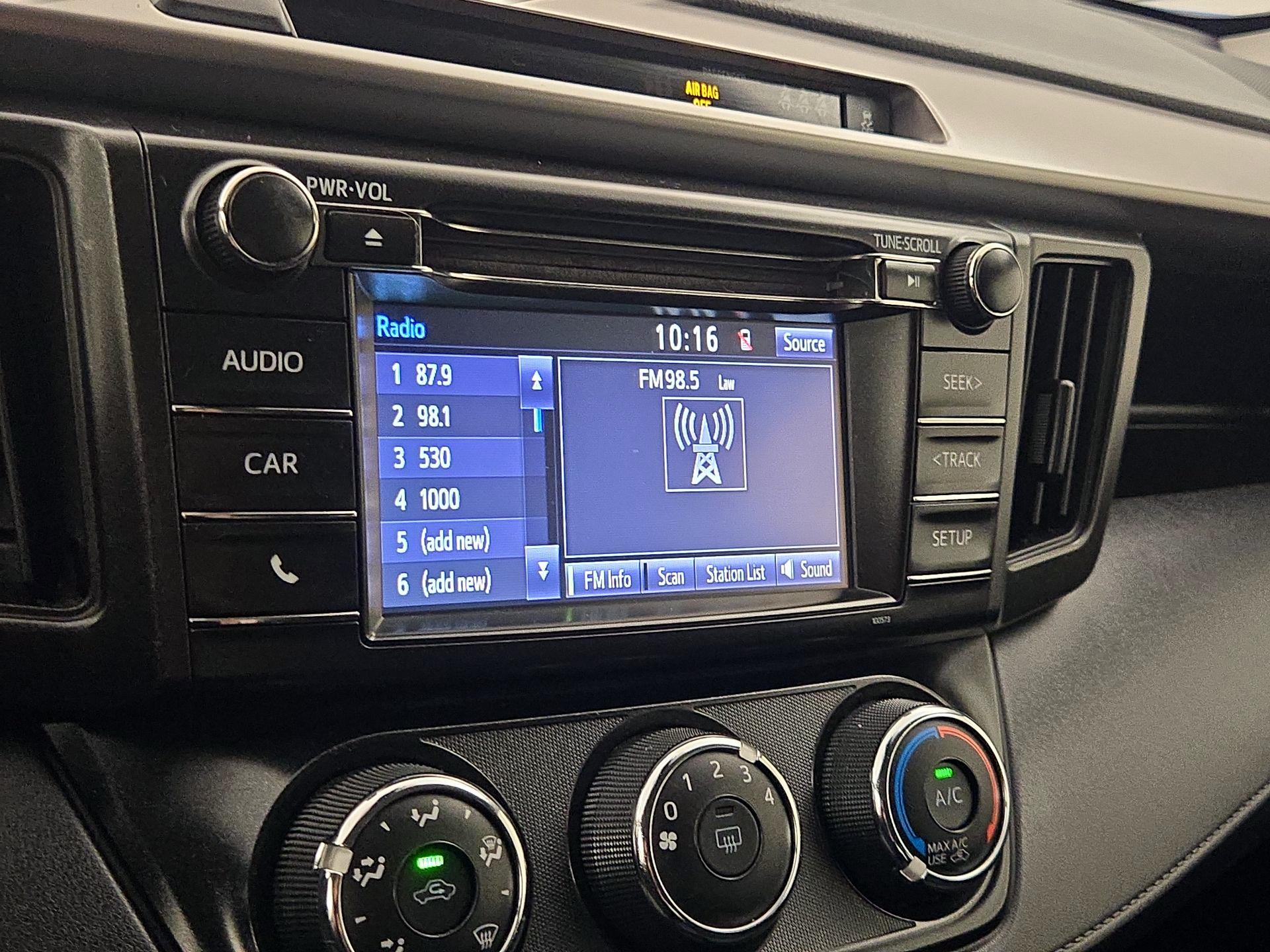 Thumbnail: 2017 Toyota RAV4 - 15