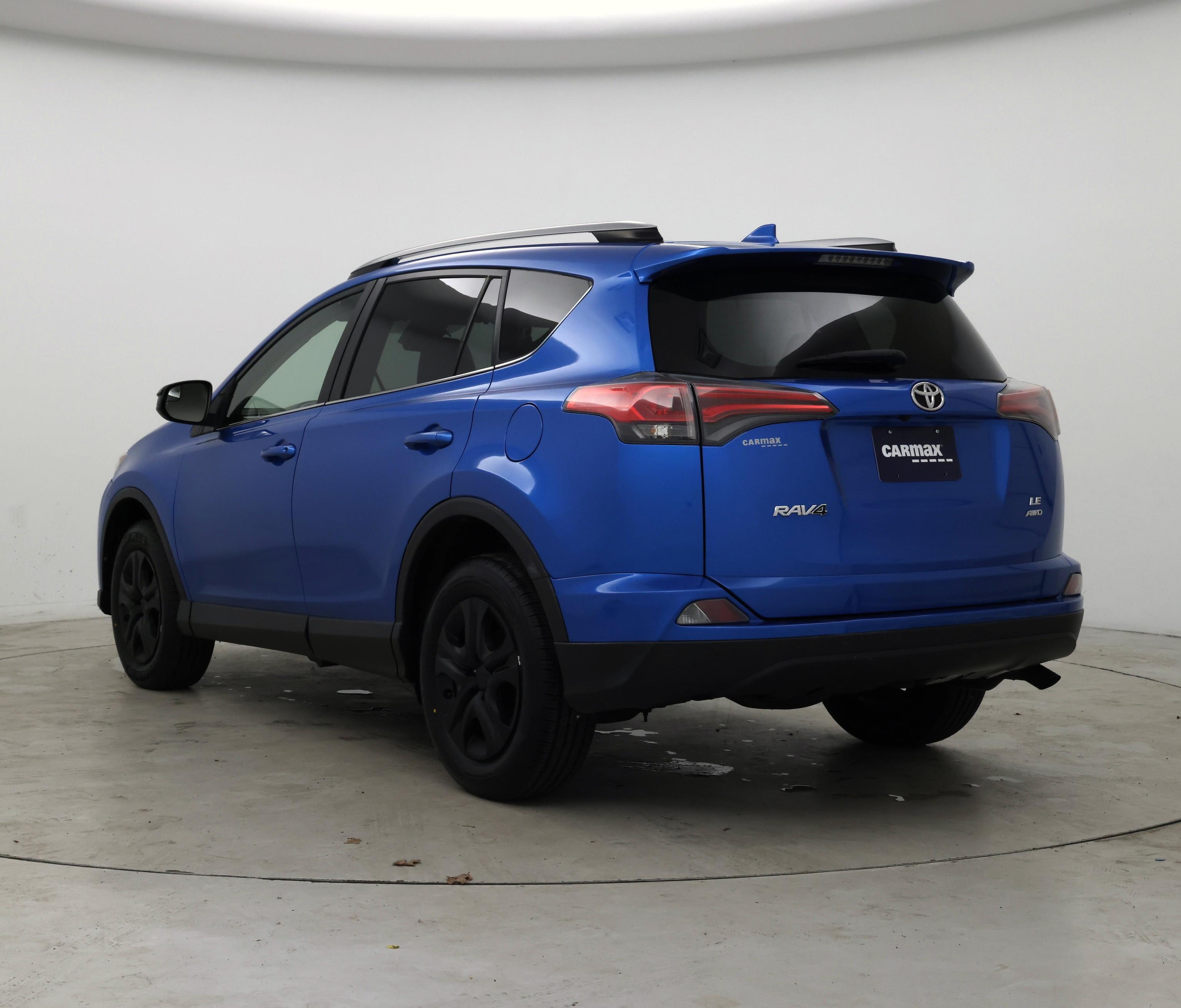 Thumbnail: 2017 Toyota RAV4 - 2