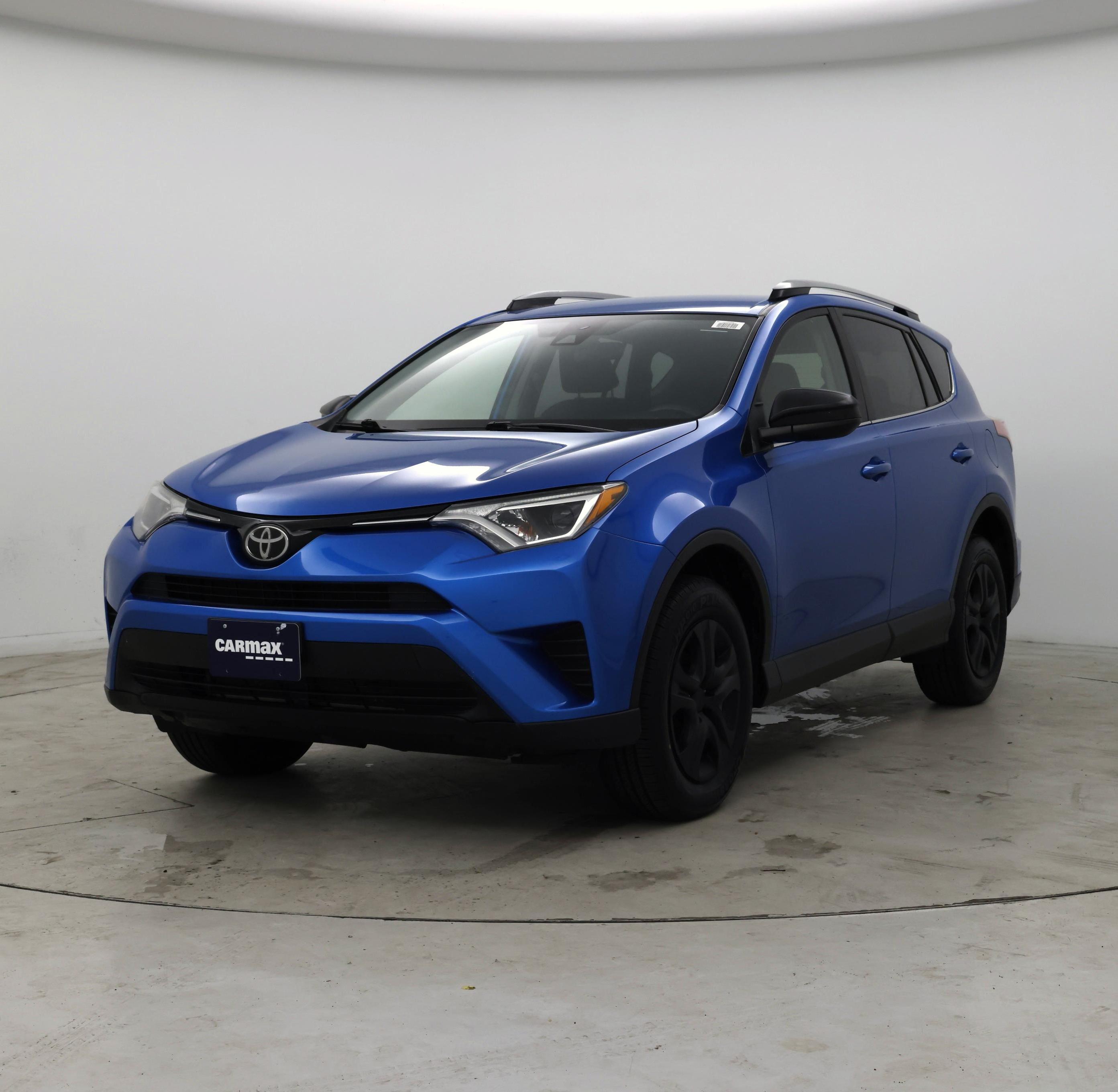 Thumbnail: 2017 Toyota RAV4 - 4