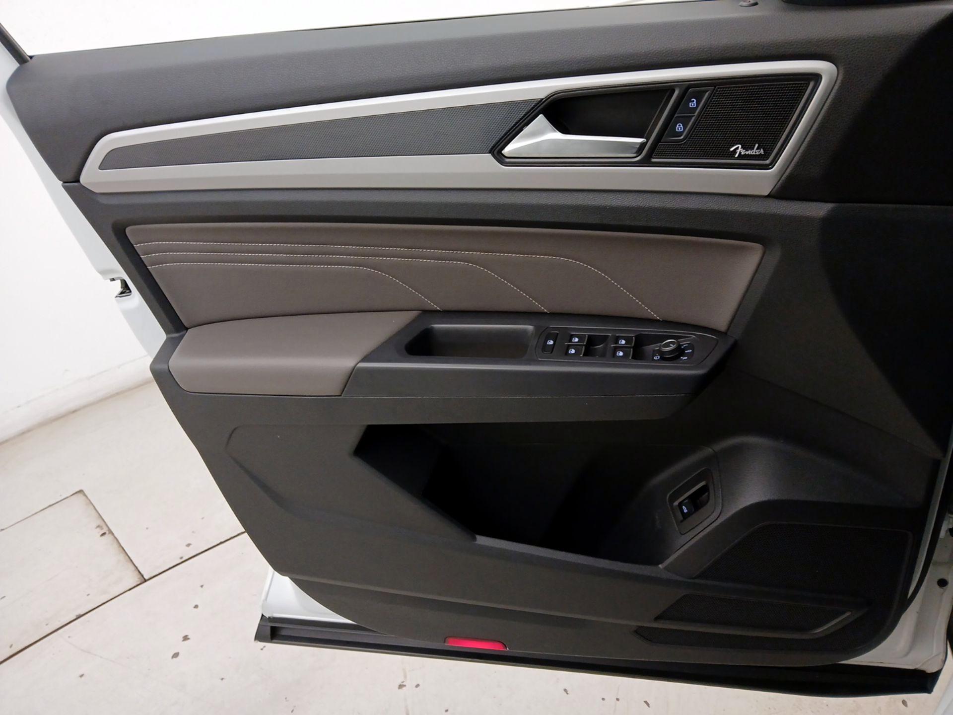 Thumbnail: 2021 Volkswagen Atlas - 12