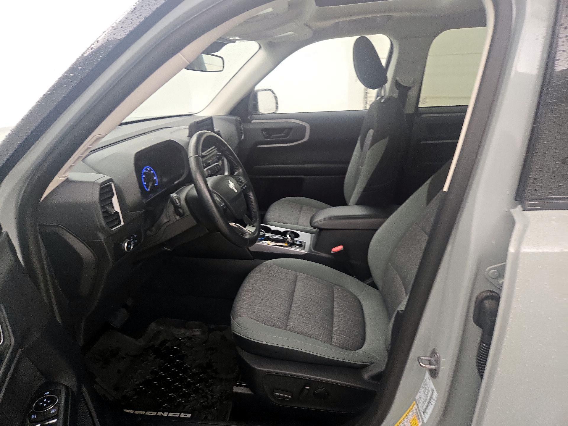 Thumbnail: 2022 Ford Bronco Sport - 11