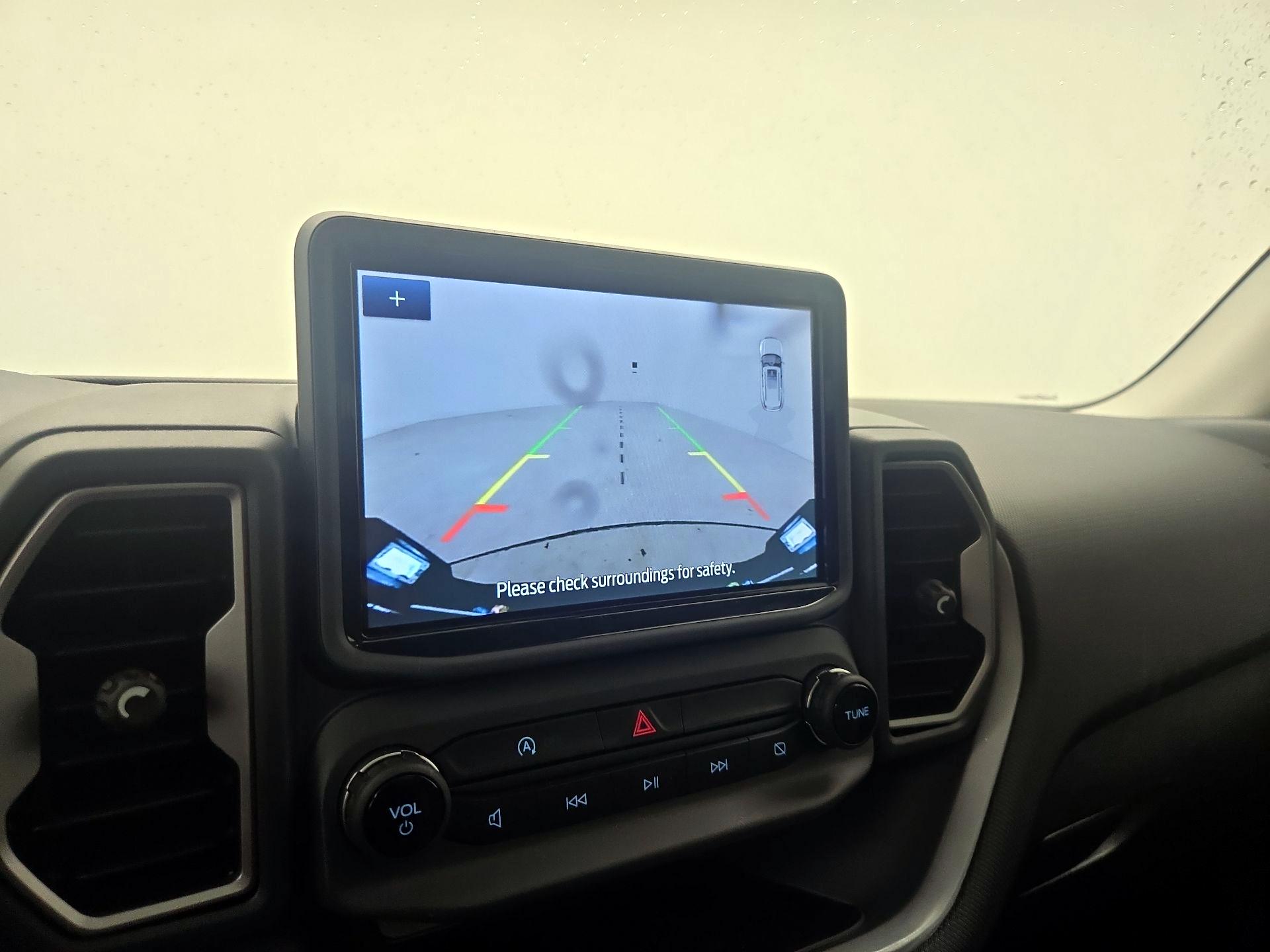 Thumbnail: 2022 Ford Bronco Sport - 14