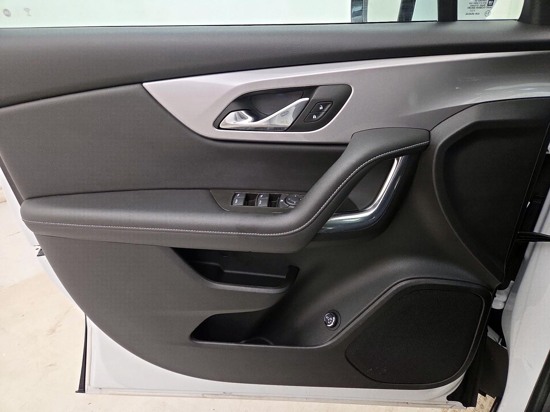 Thumbnail: 2023 Chevrolet Blazer - 12