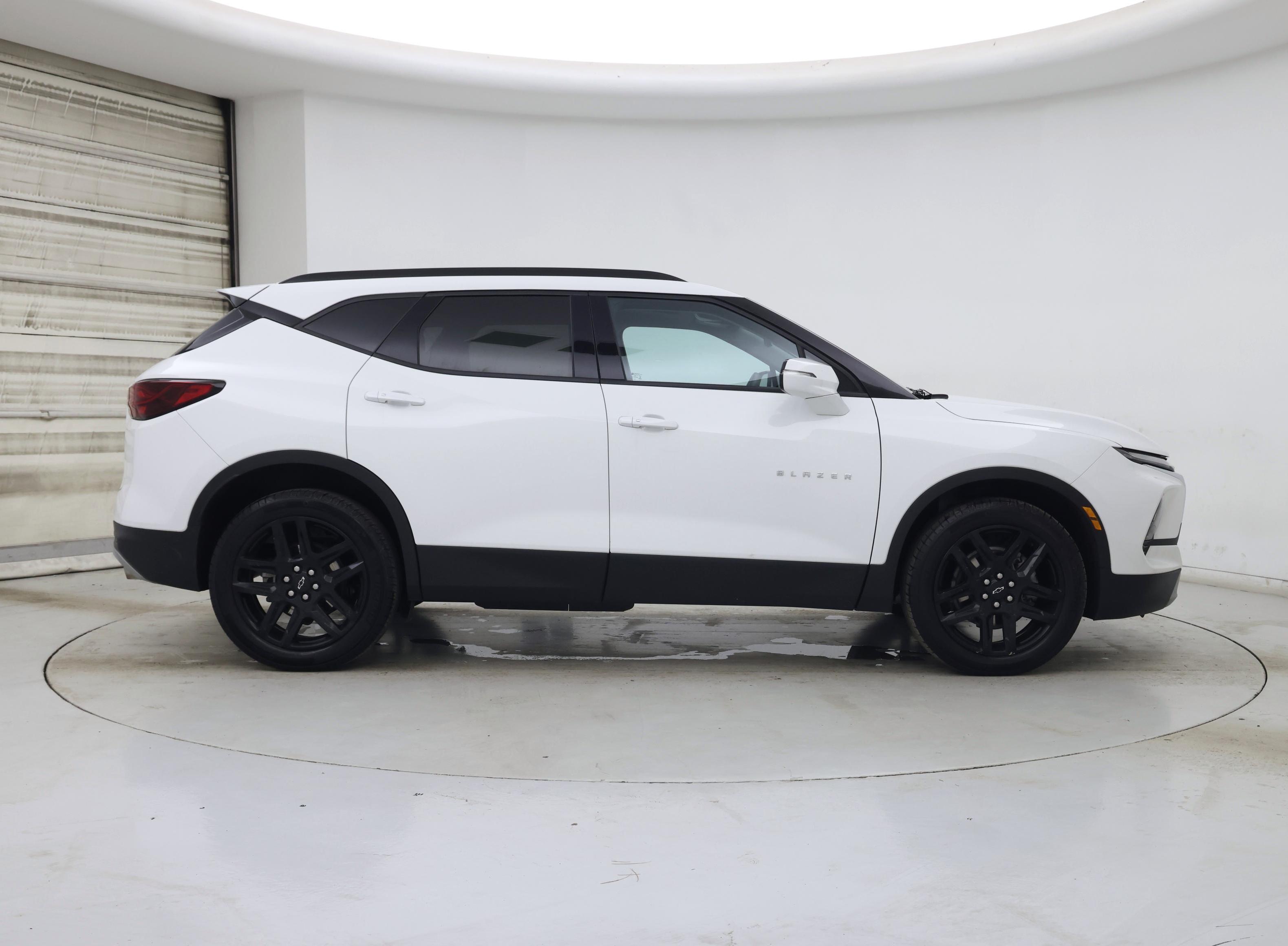 Thumbnail: 2023 Chevrolet Blazer - 7