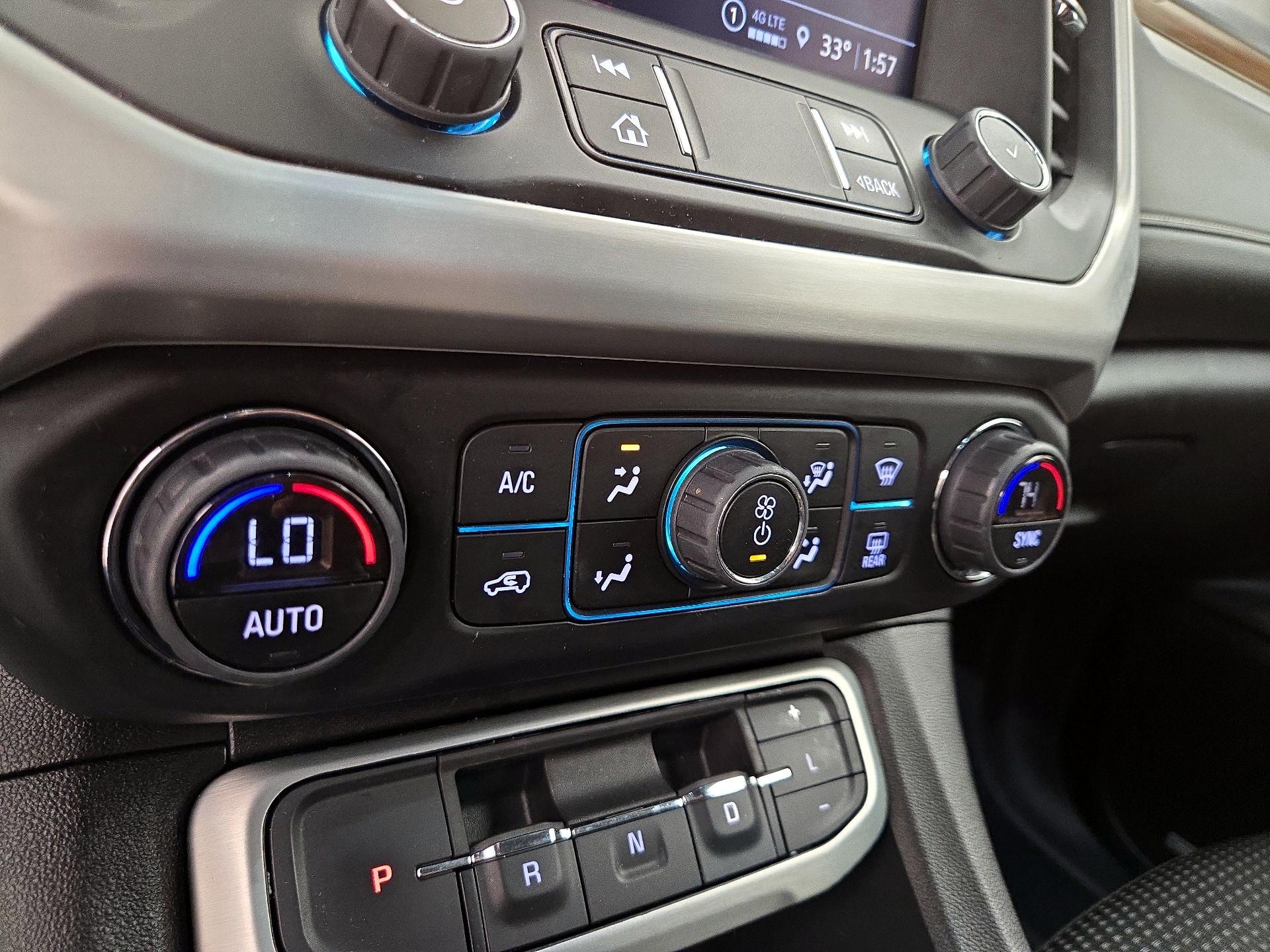 Thumbnail: 2022 GMC Acadia - 16