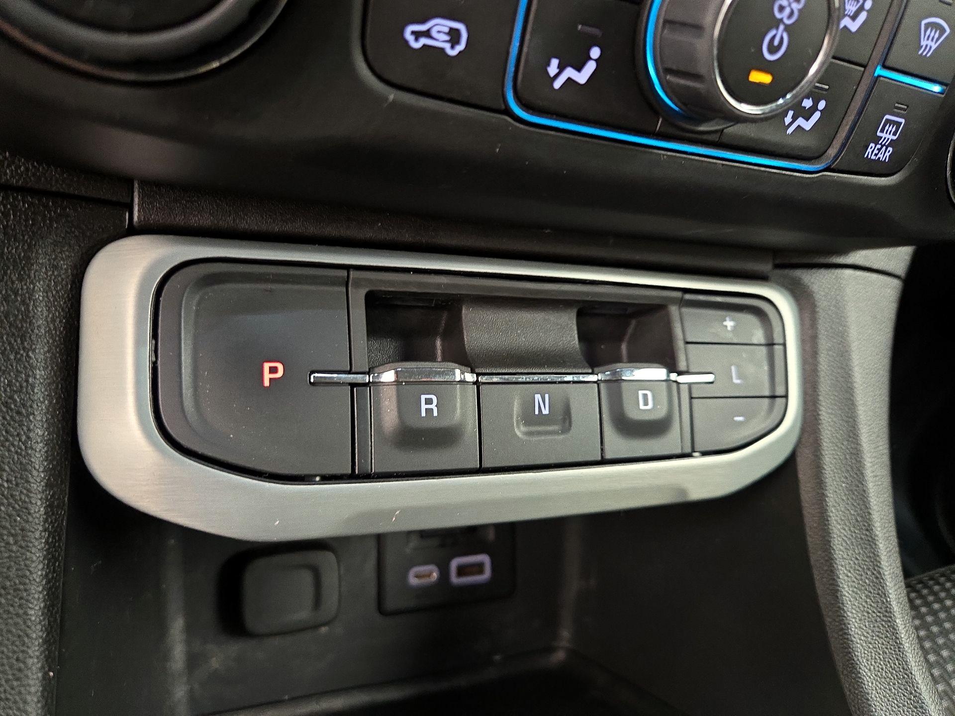 Thumbnail: 2022 GMC Acadia - 17