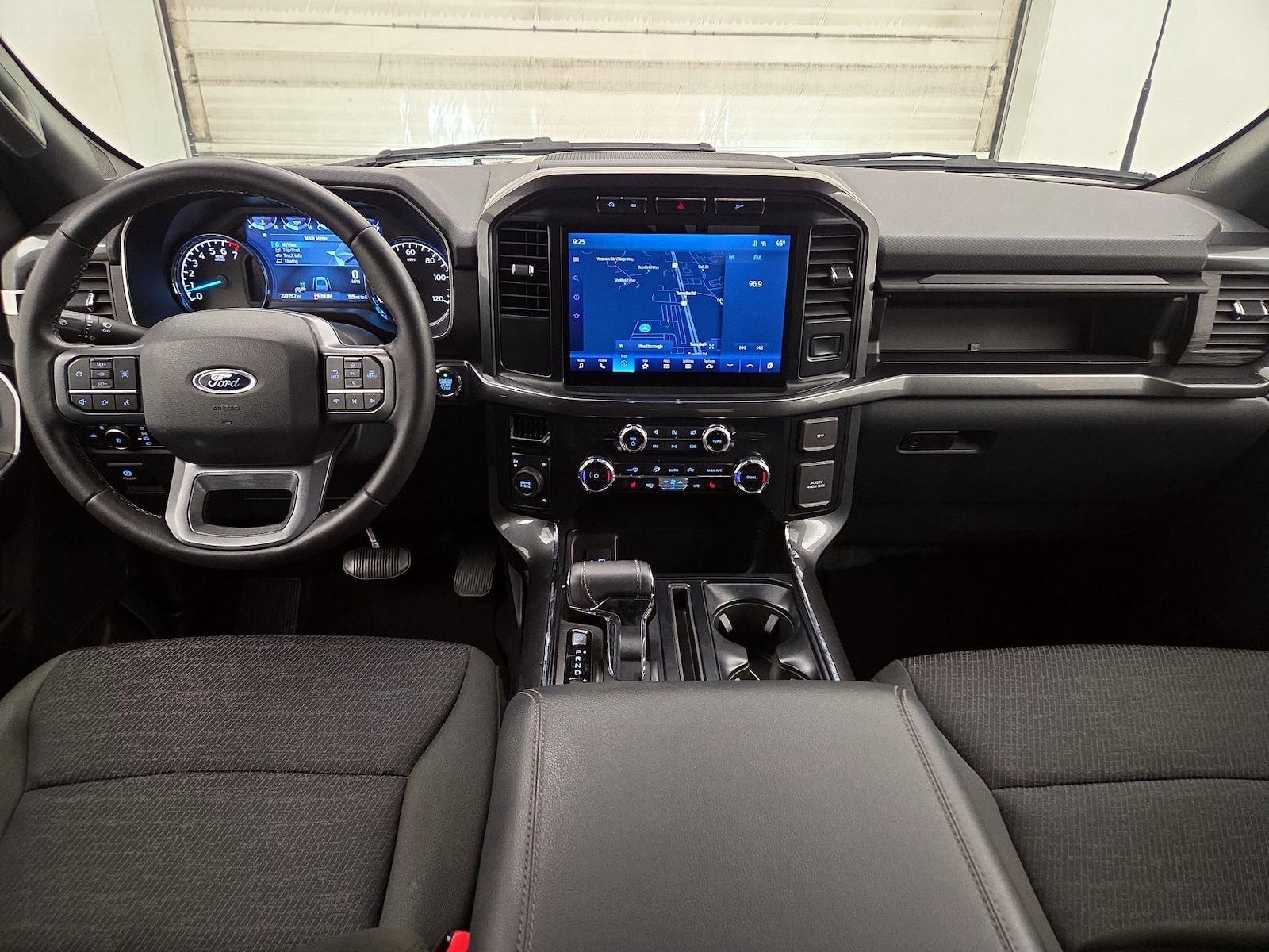 2023 Ford F-150 XLT - Photo 10