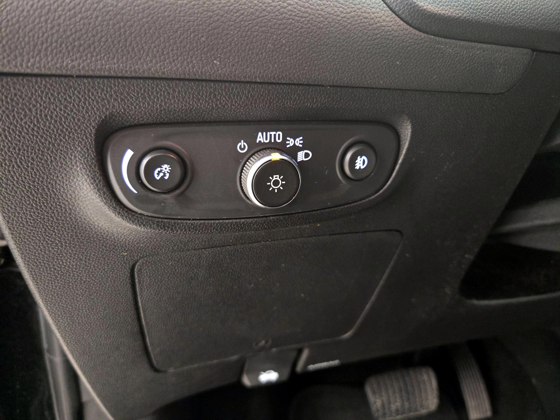 Thumbnail: 2023 Buick Encore GX - 13