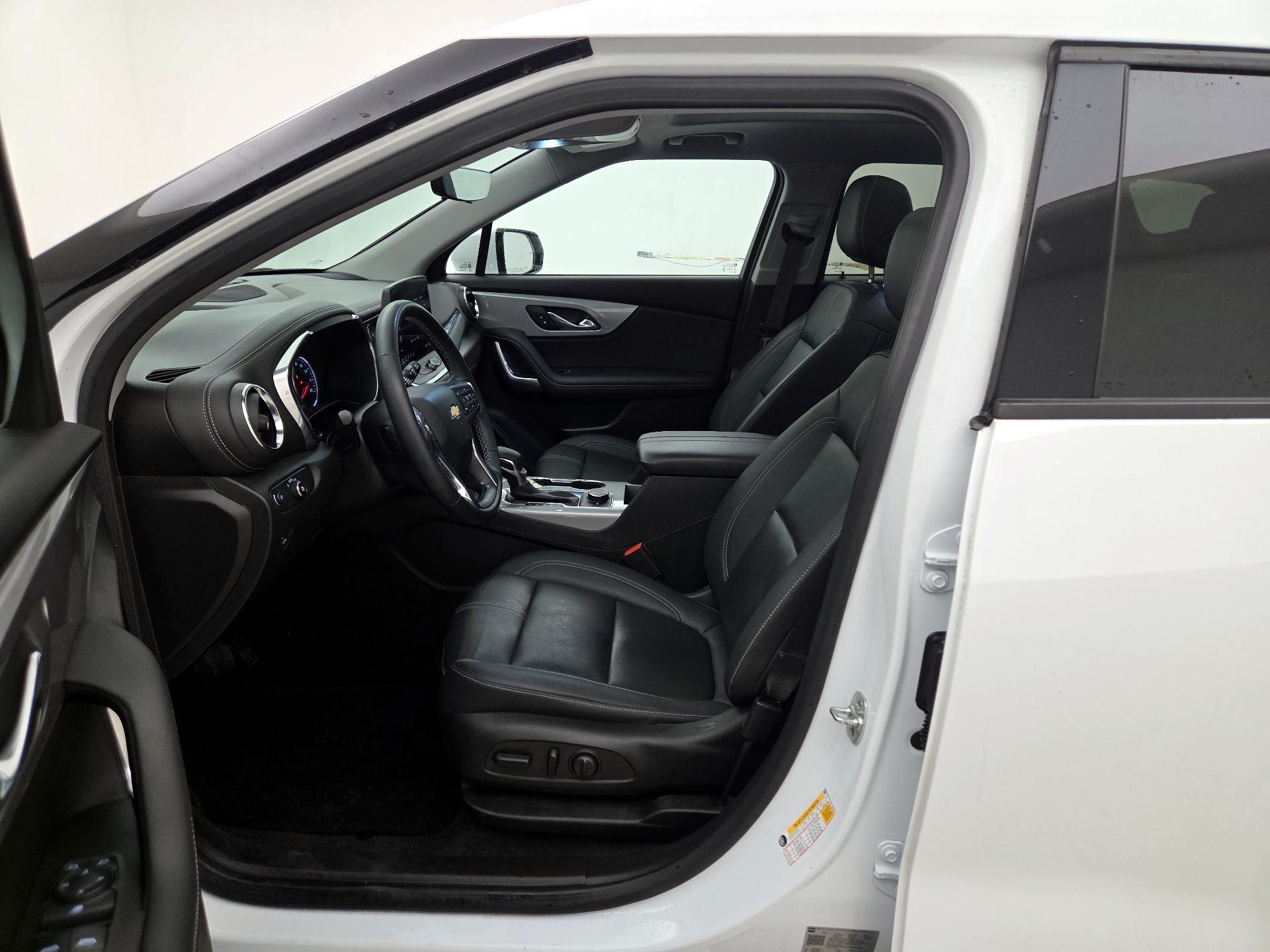 Thumbnail: 2023 Chevrolet Blazer - 11