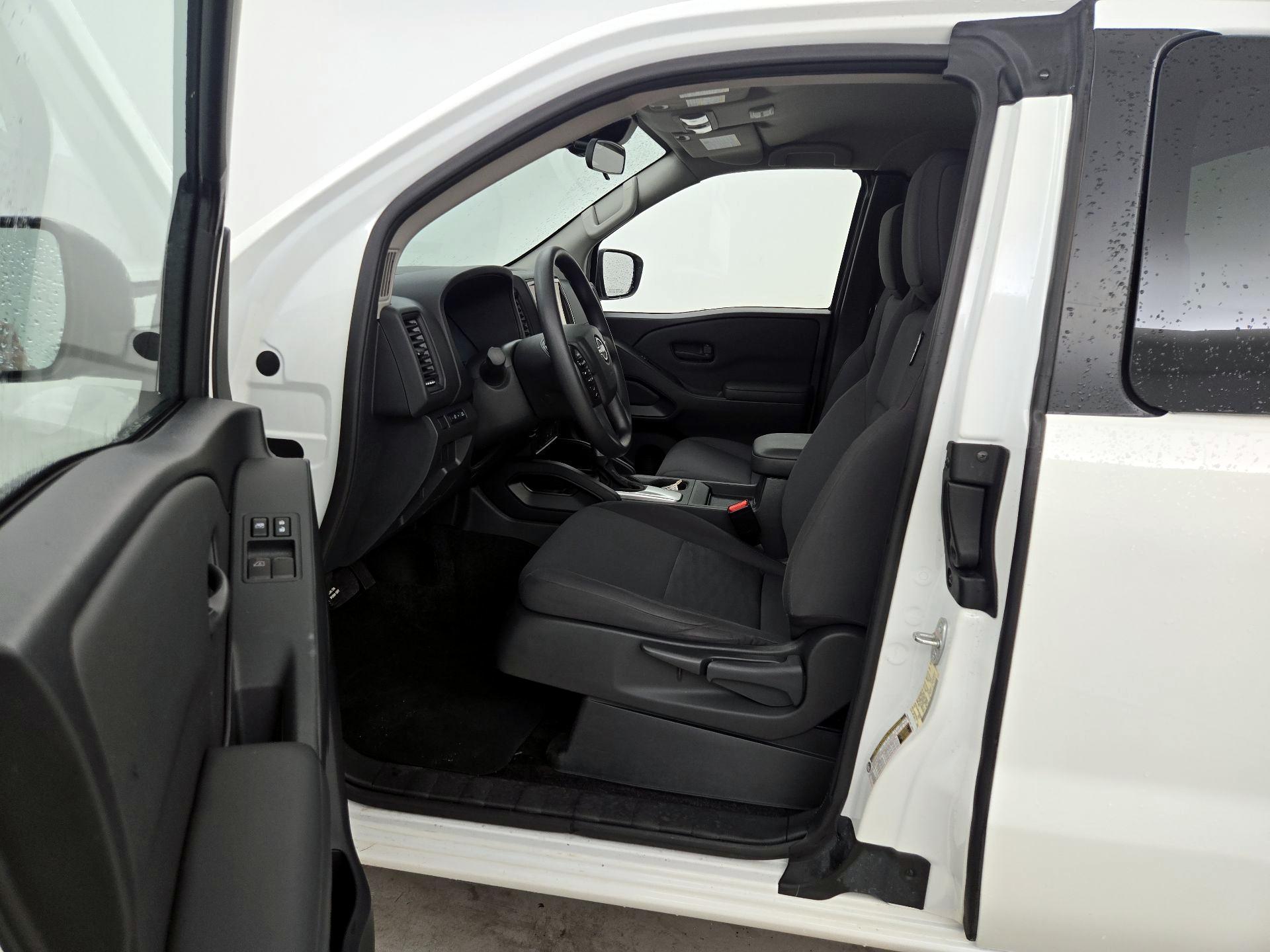 Thumbnail: 2022 Nissan Frontier - 11