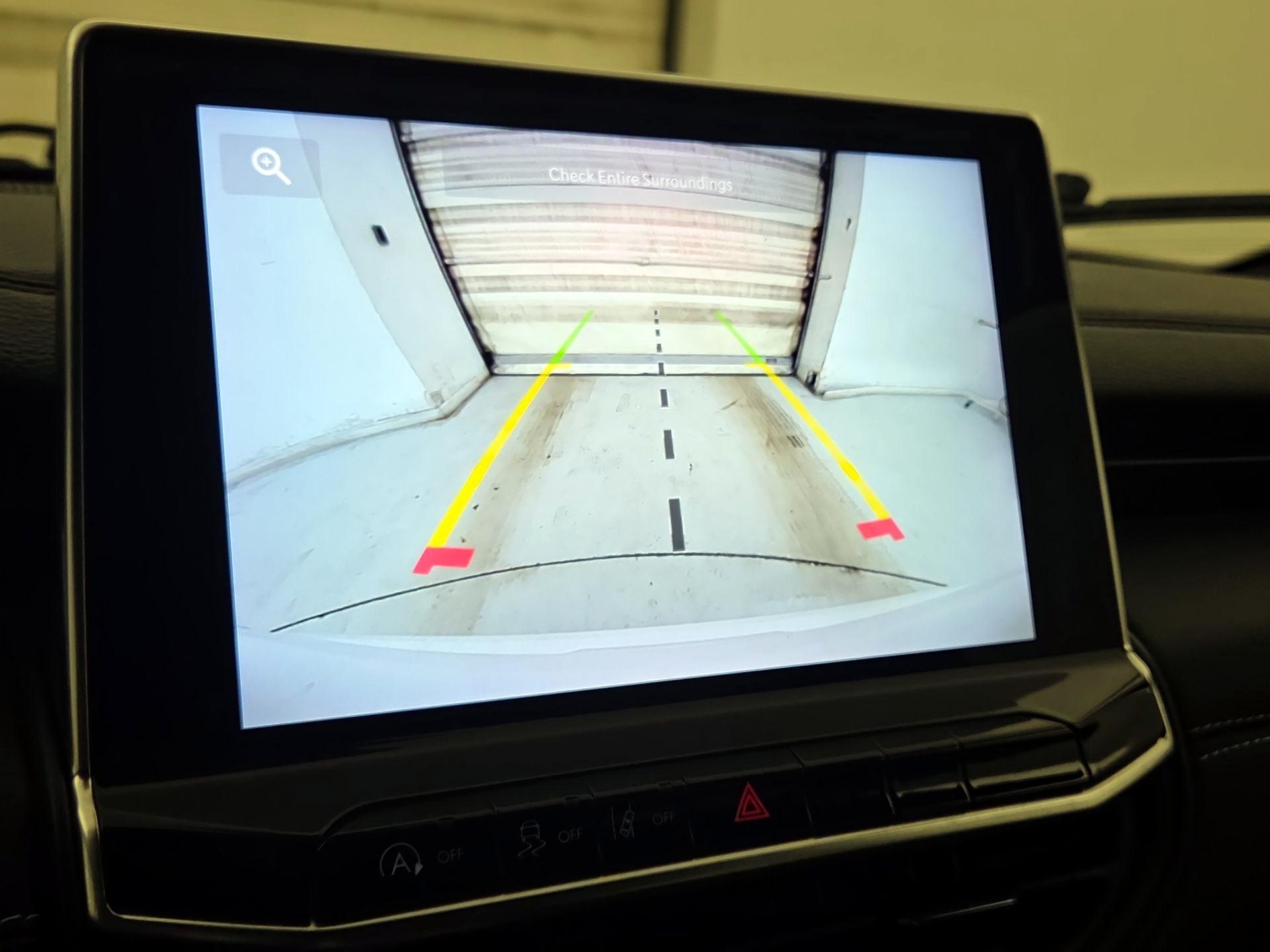 Thumbnail: 2023 Jeep Compass - 14