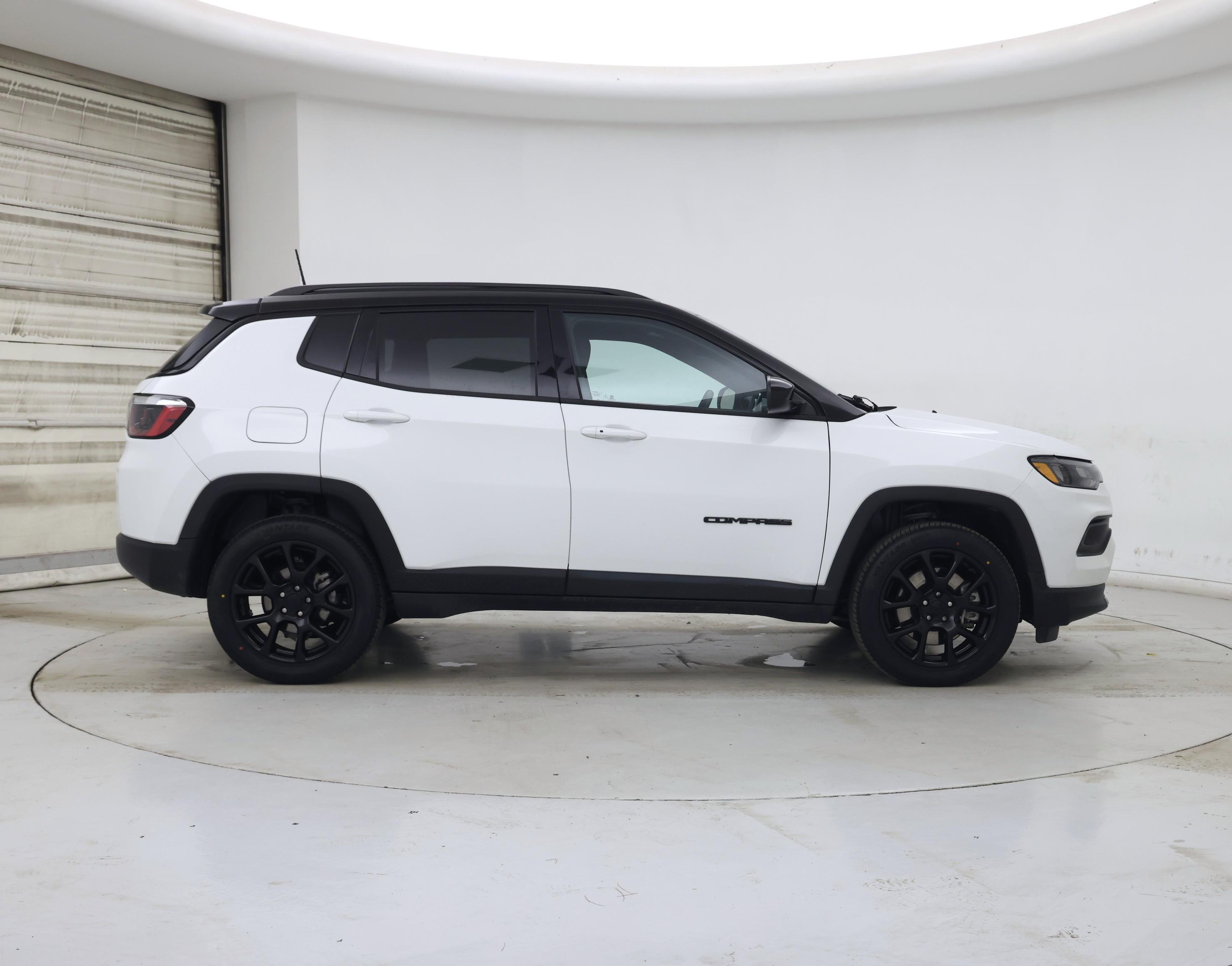 Thumbnail: 2023 Jeep Compass - 7
