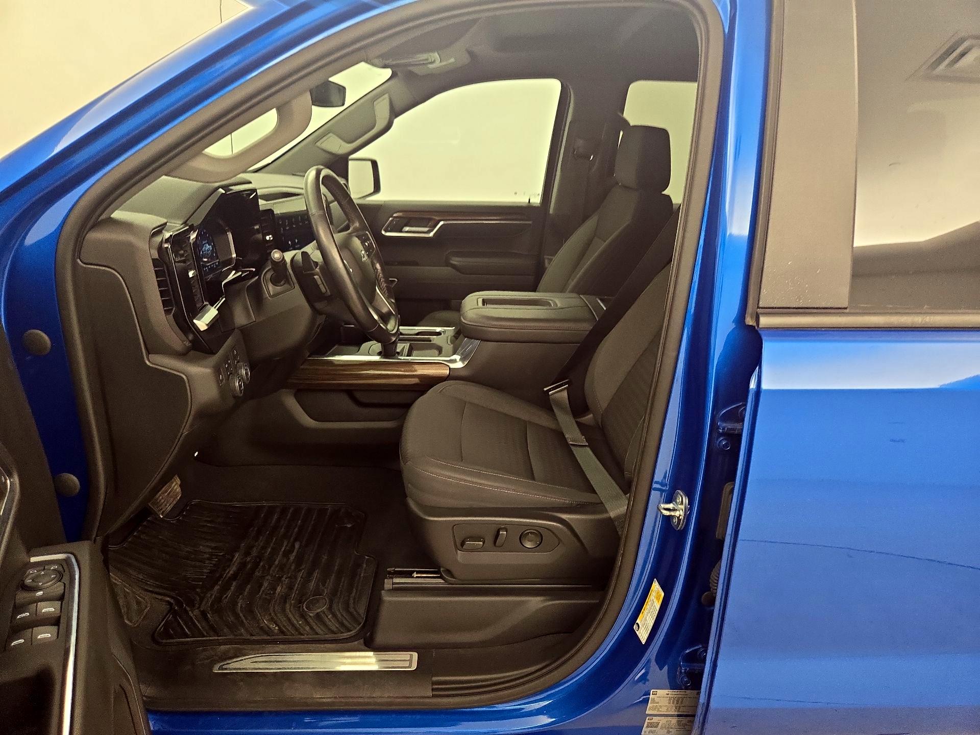 Thumbnail: 2022 Chevrolet Silverado 1500 - 11