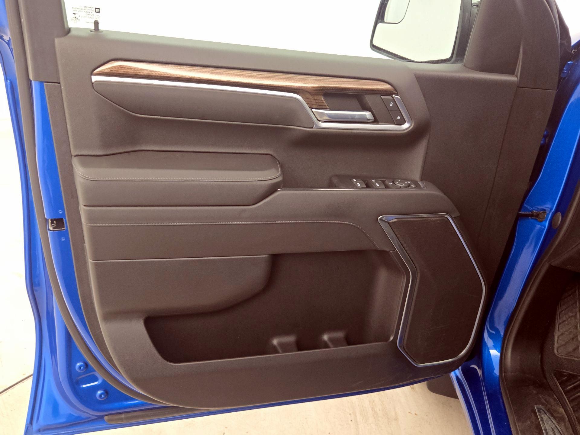 Thumbnail: 2022 Chevrolet Silverado 1500 - 12