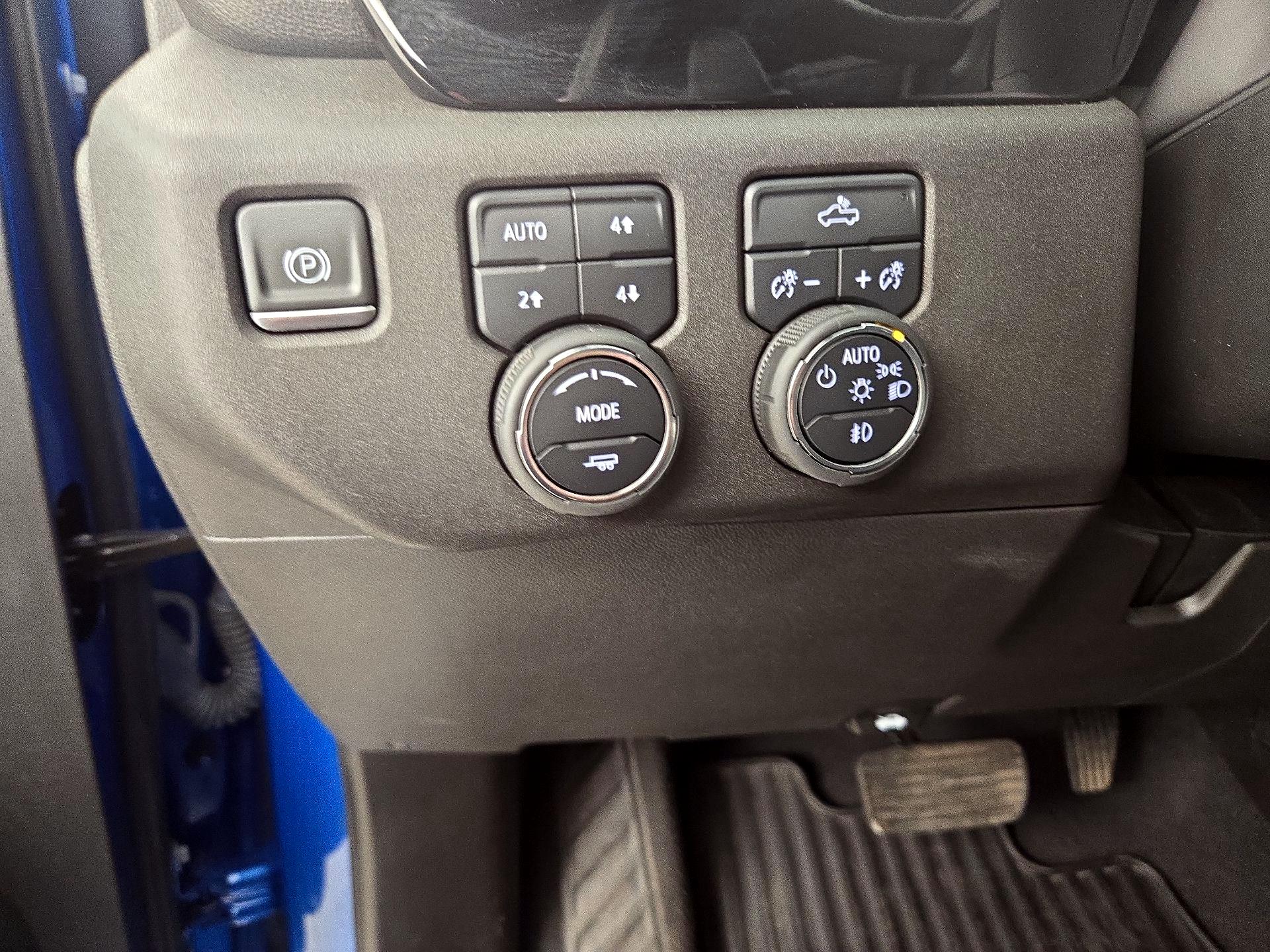 Thumbnail: 2022 Chevrolet Silverado 1500 - 13