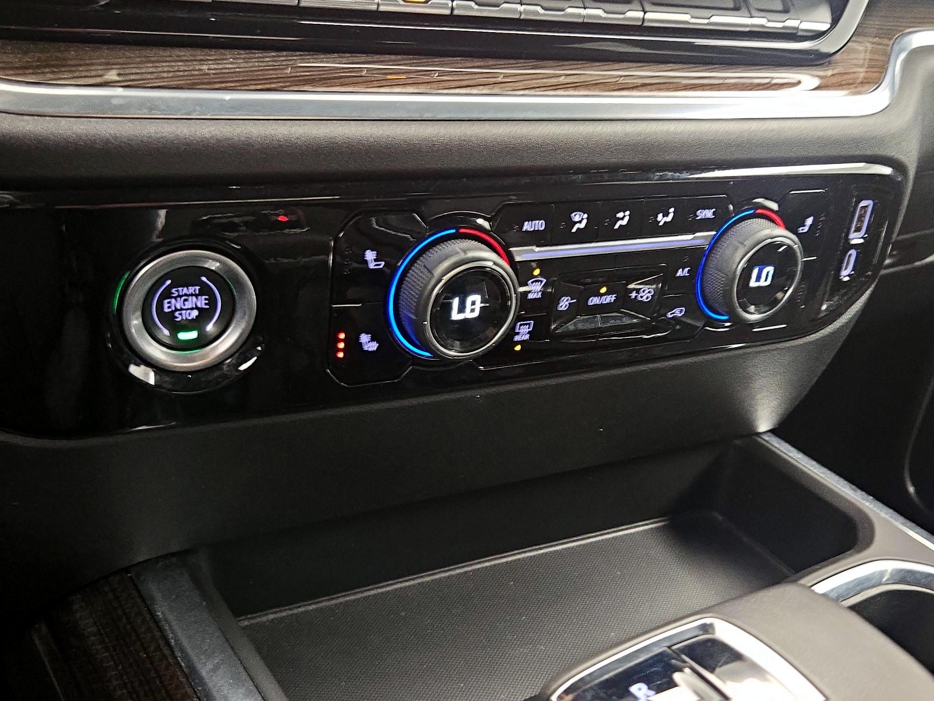 Thumbnail: 2022 Chevrolet Silverado 1500 - 16