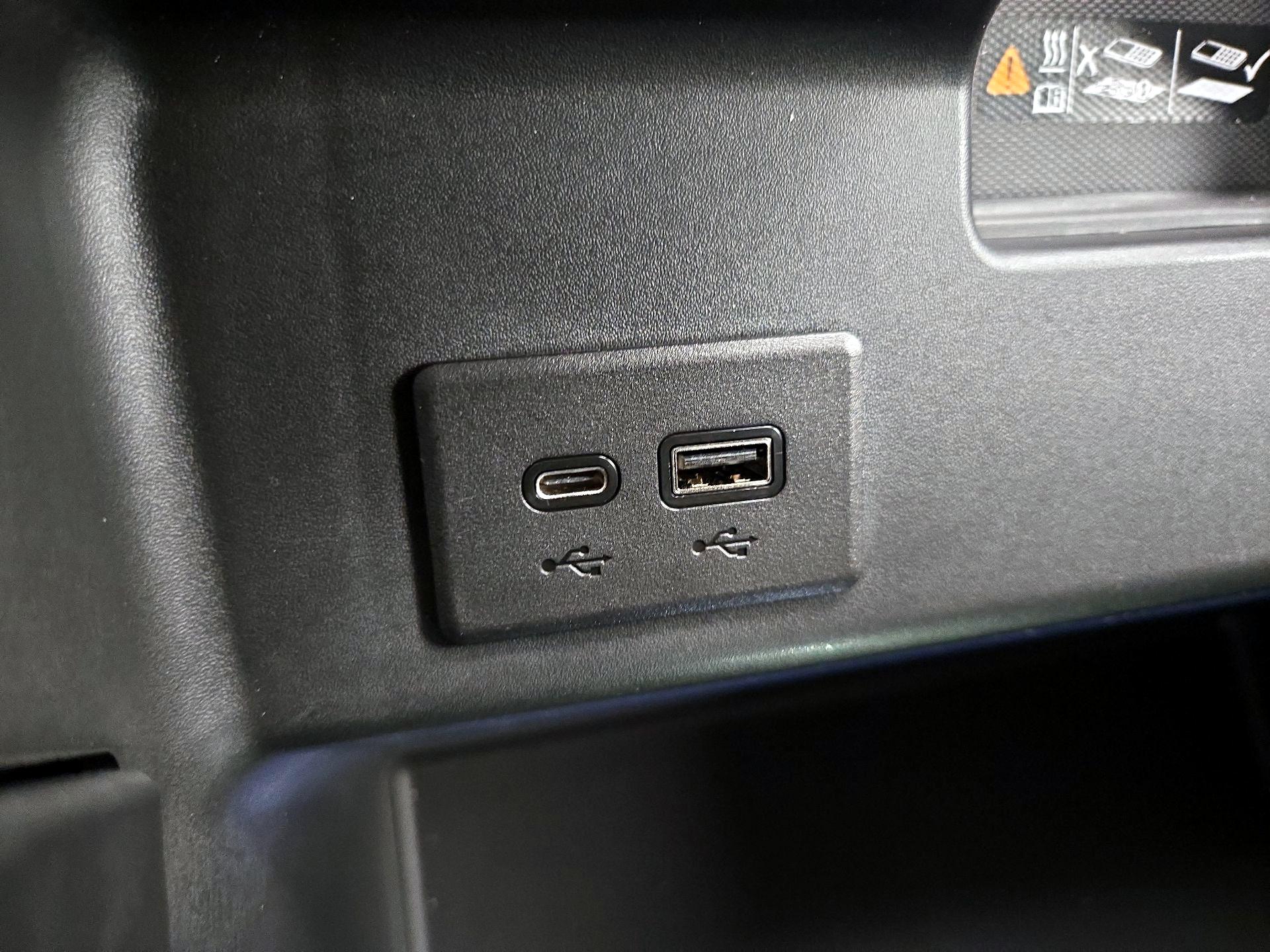 Thumbnail: 2022 Chevrolet Silverado 1500 - 18