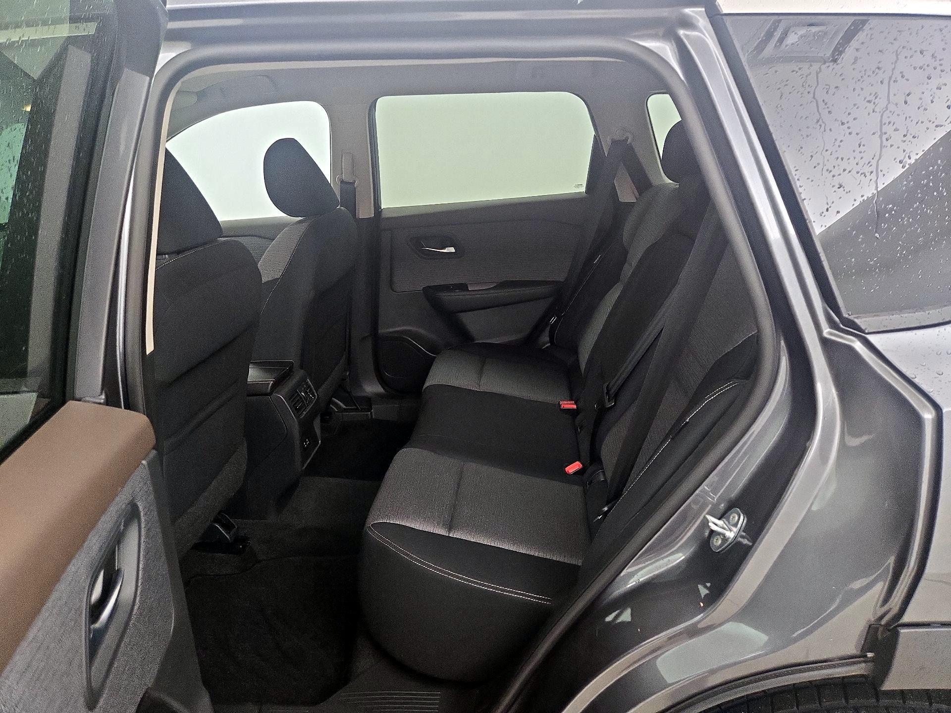 Thumbnail: 2022 Nissan Rogue - 19