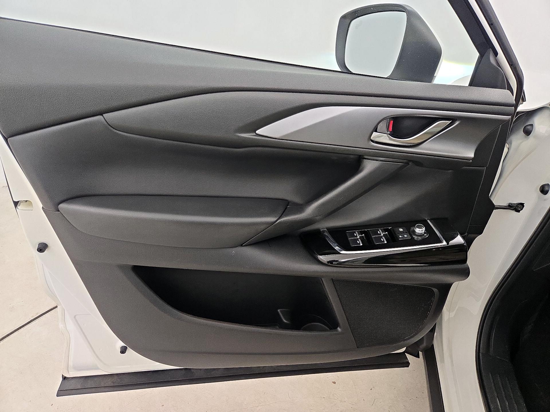 Thumbnail: 2023 Mazda CX-9 - 12