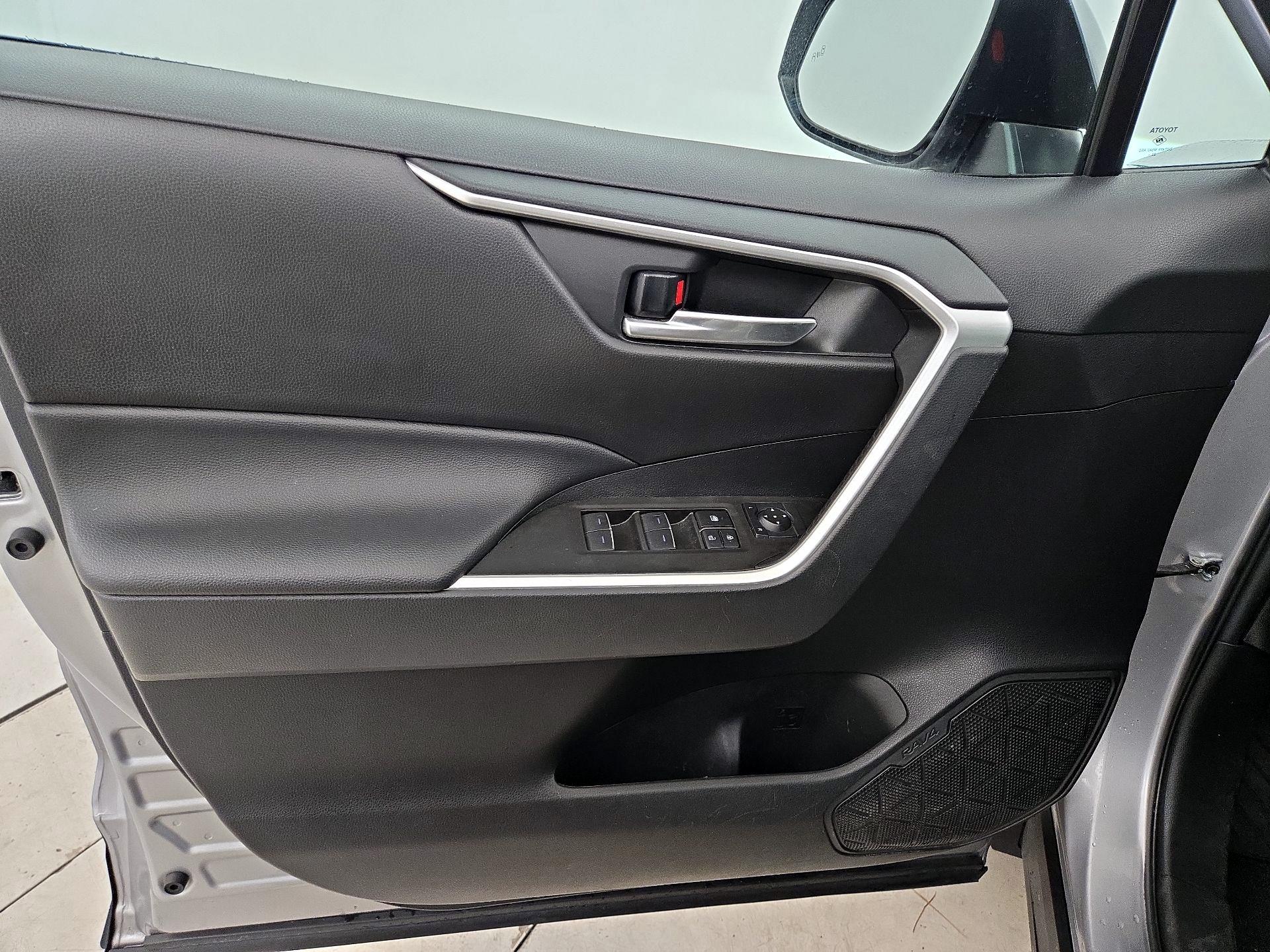 Thumbnail: 2023 Toyota RAV4 - 12