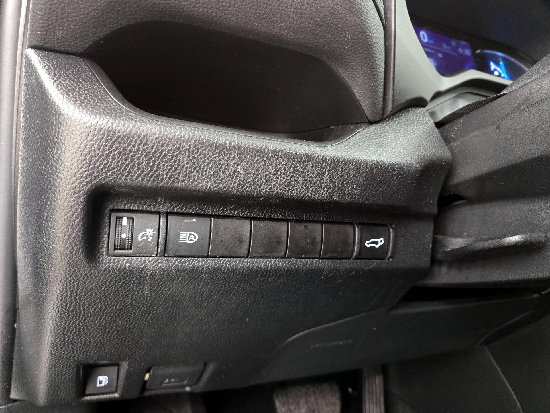 Thumbnail: 2023 Toyota RAV4 - 13