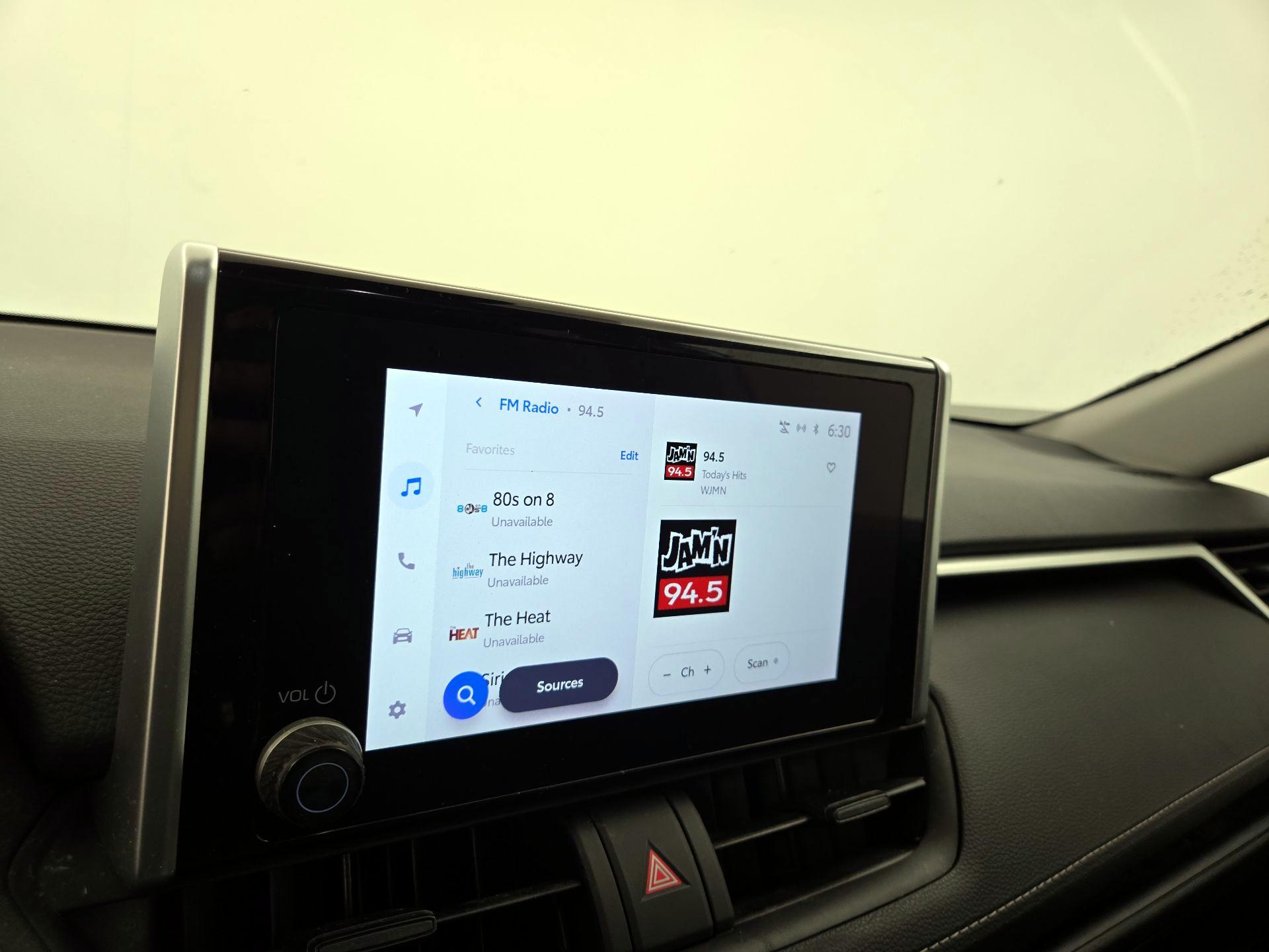 Thumbnail: 2023 Toyota RAV4 - 15