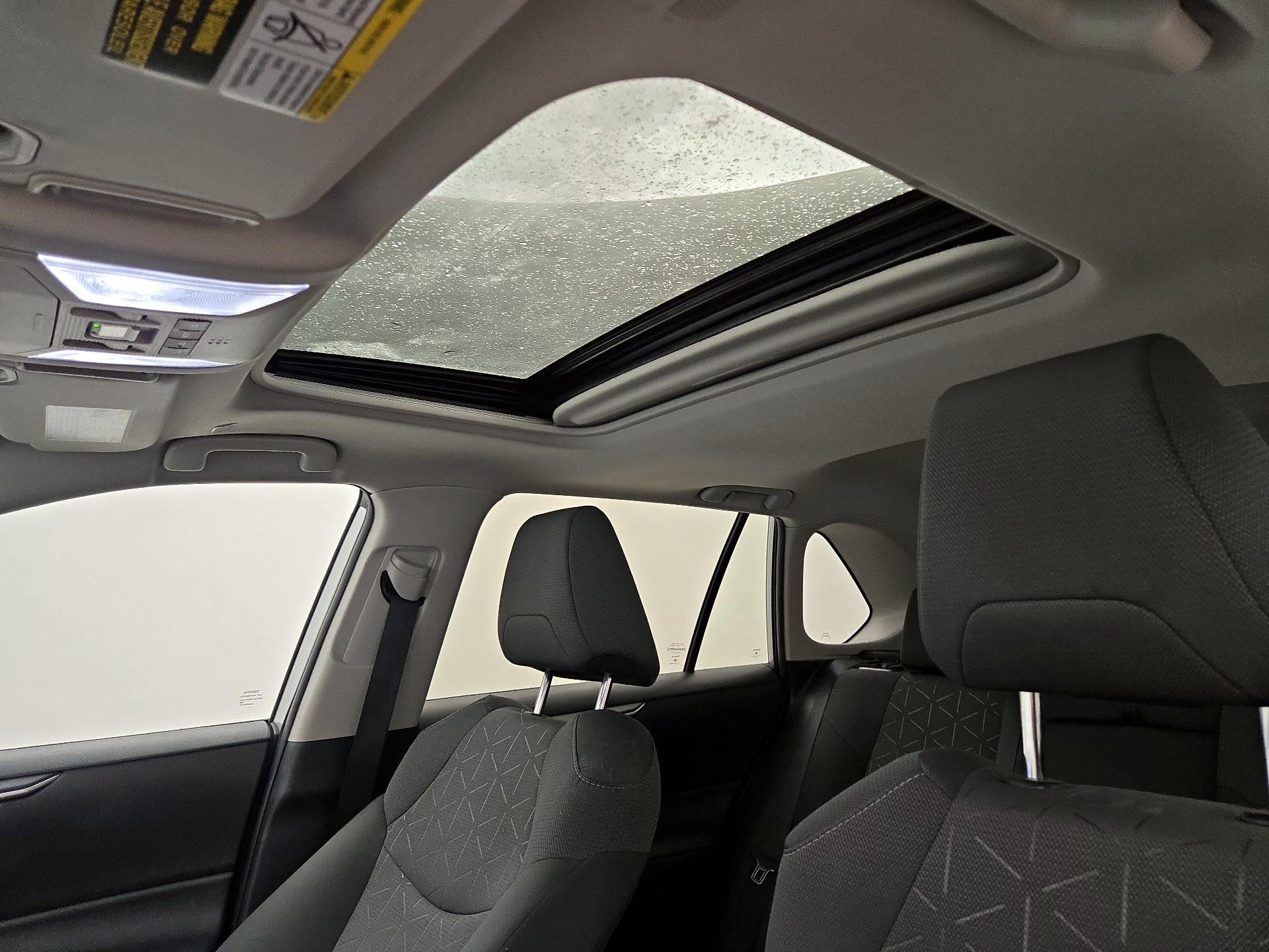 Thumbnail: 2023 Toyota RAV4 - 19