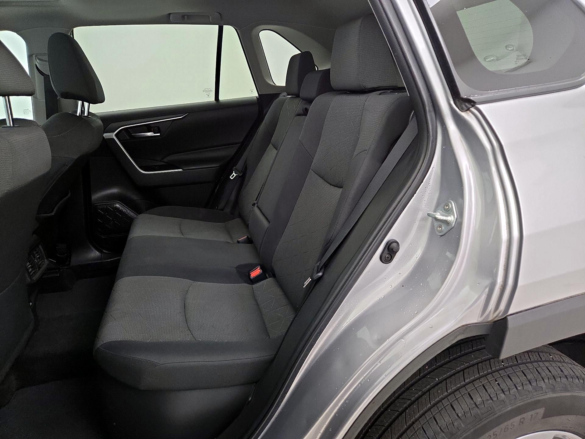 Thumbnail: 2023 Toyota RAV4 - 20