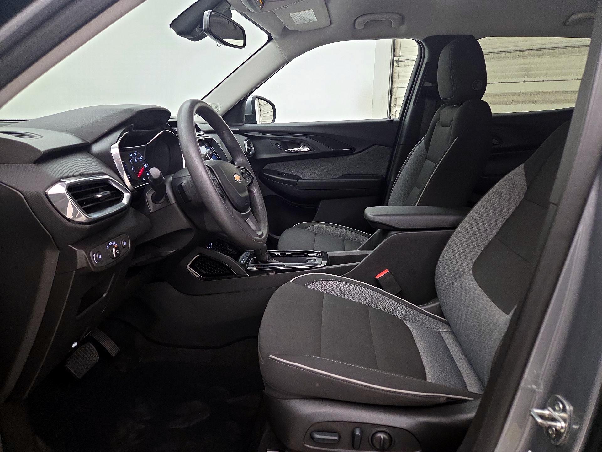 Thumbnail: 2023 Chevrolet TrailBlazer - 11