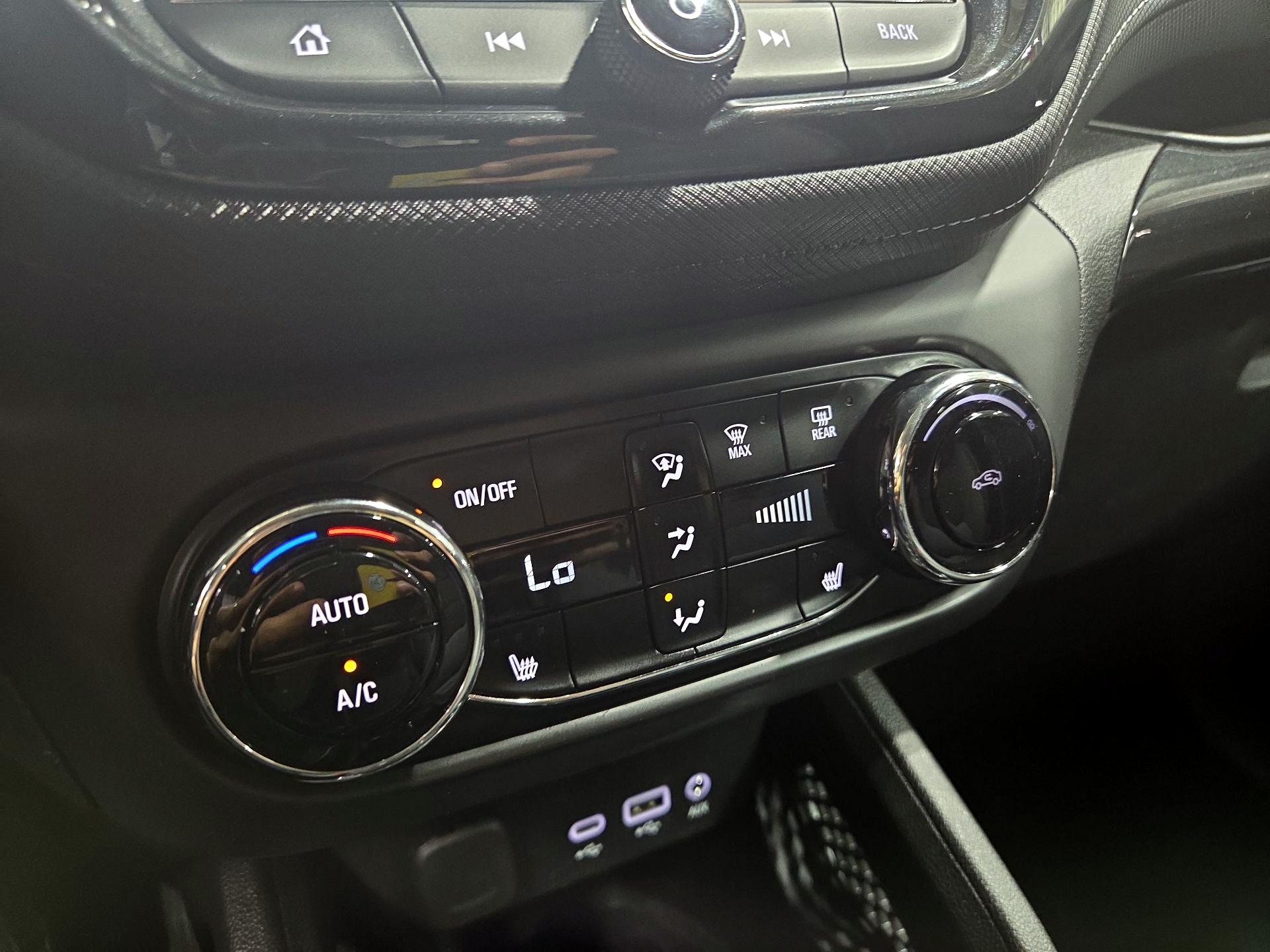 Thumbnail: 2023 Chevrolet TrailBlazer - 16