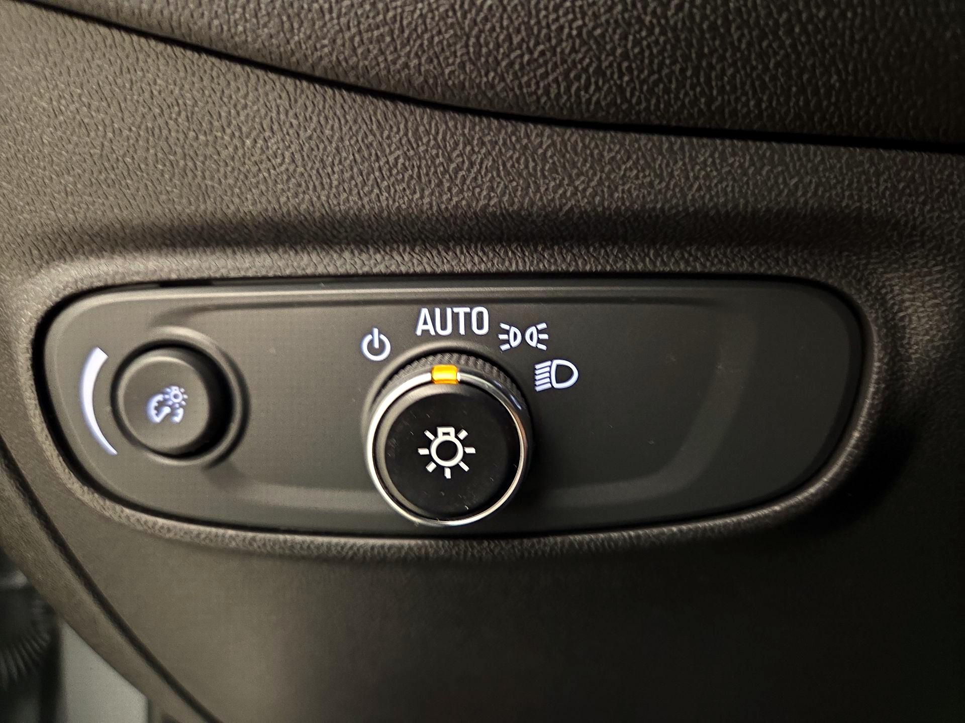 Thumbnail: 2023 Chevrolet Equinox - 13