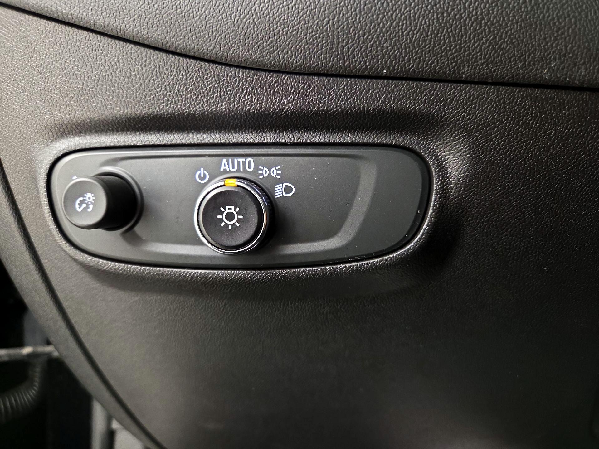 Thumbnail: 2023 Chevrolet Equinox - 13