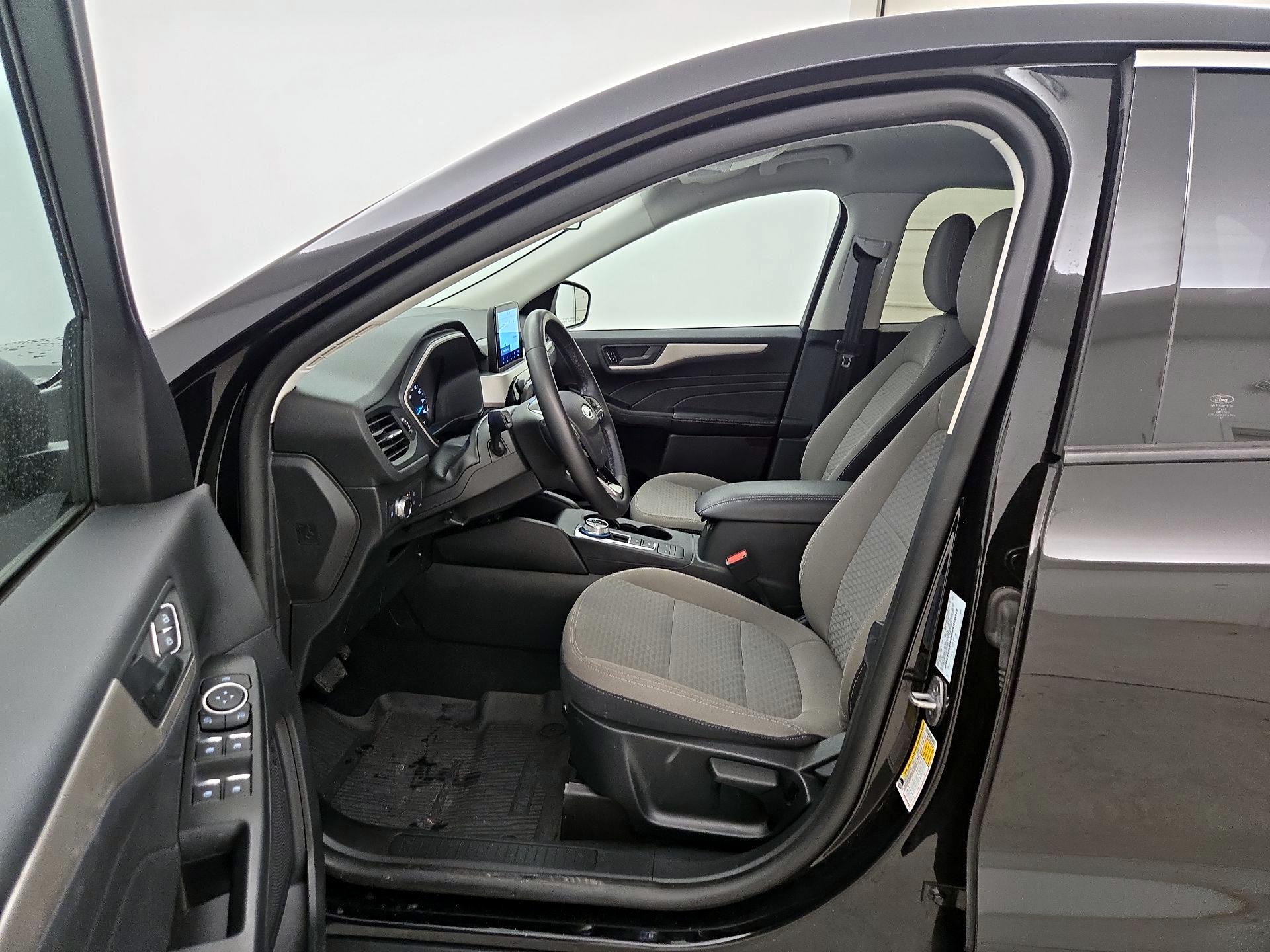 Thumbnail: 2022 Ford Escape - 11