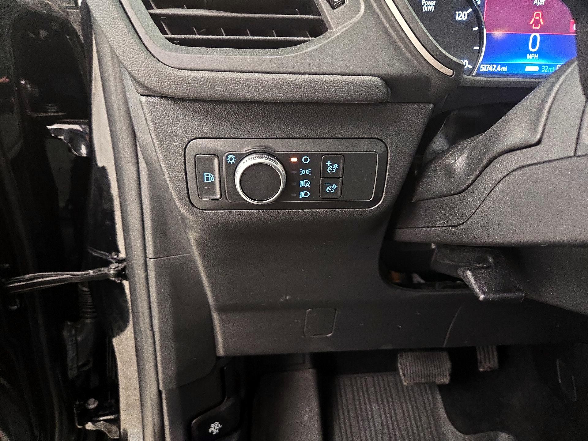 Thumbnail: 2022 Ford Escape - 13