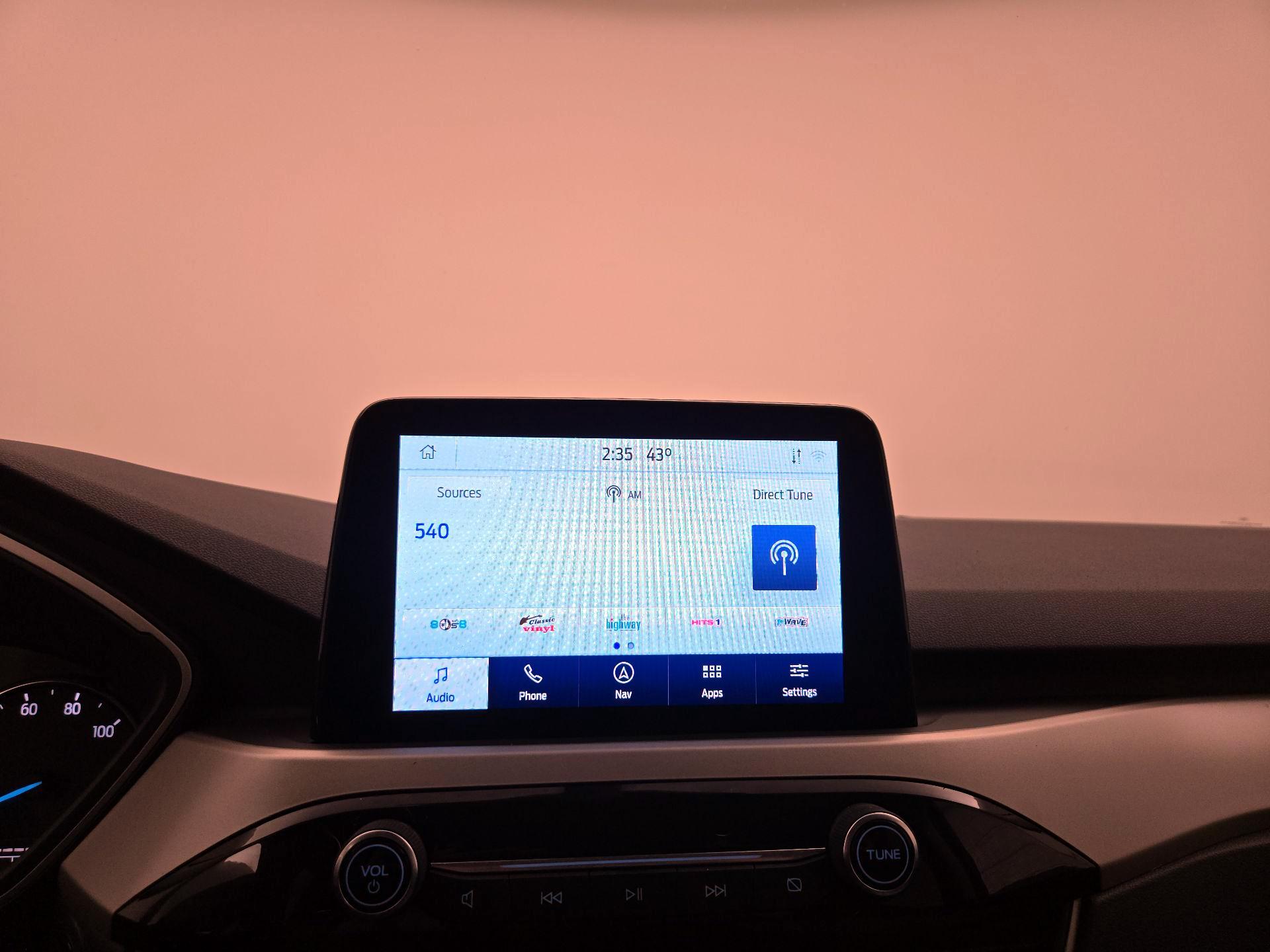 Thumbnail: 2022 Ford Escape - 16