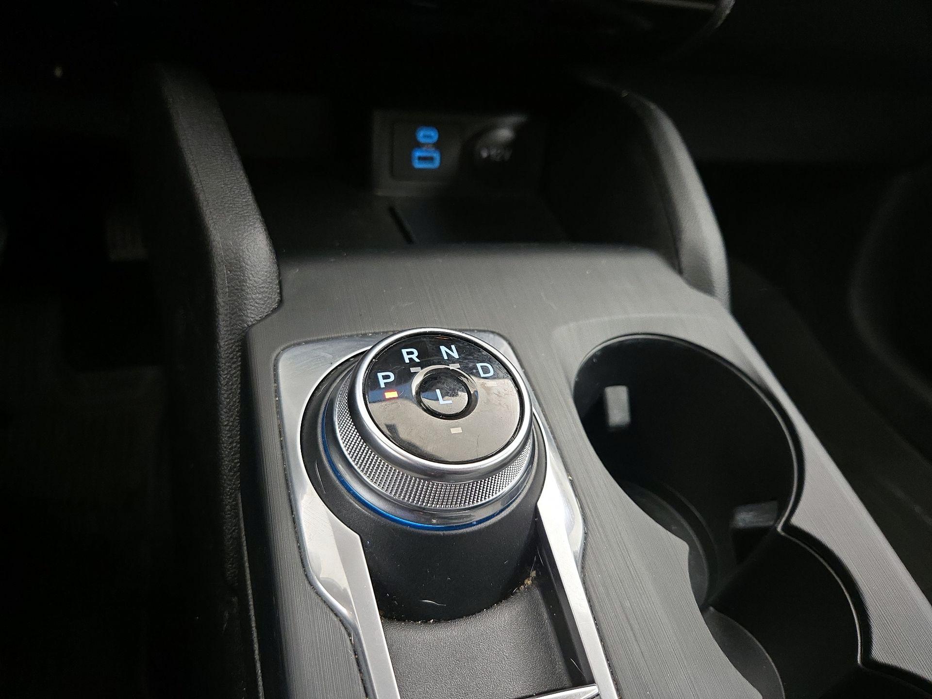 Thumbnail: 2022 Ford Escape - 18