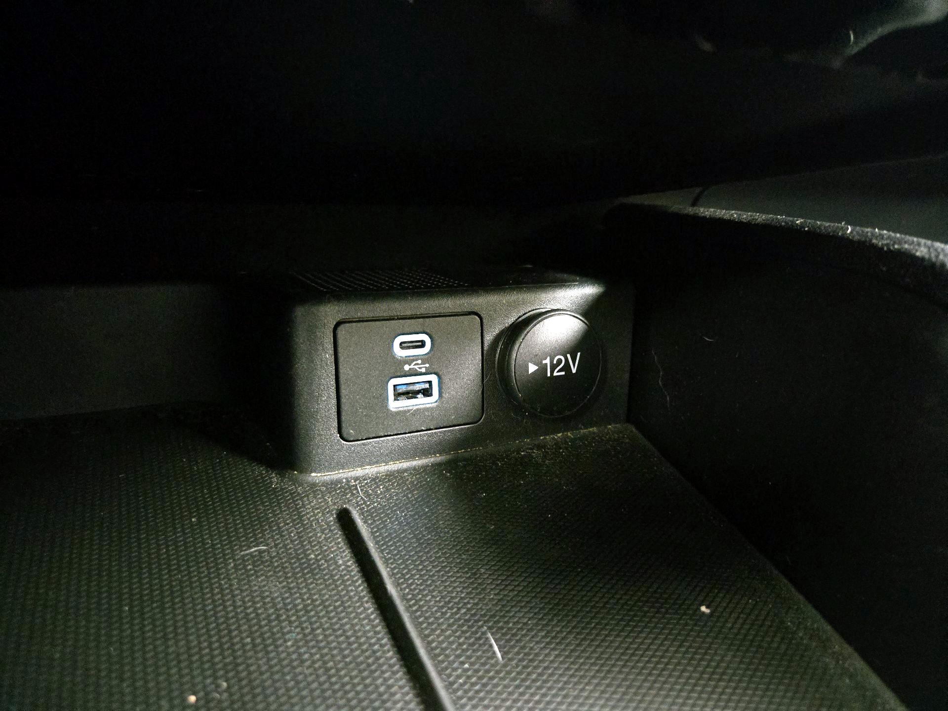 Thumbnail: 2022 Ford Escape - 19