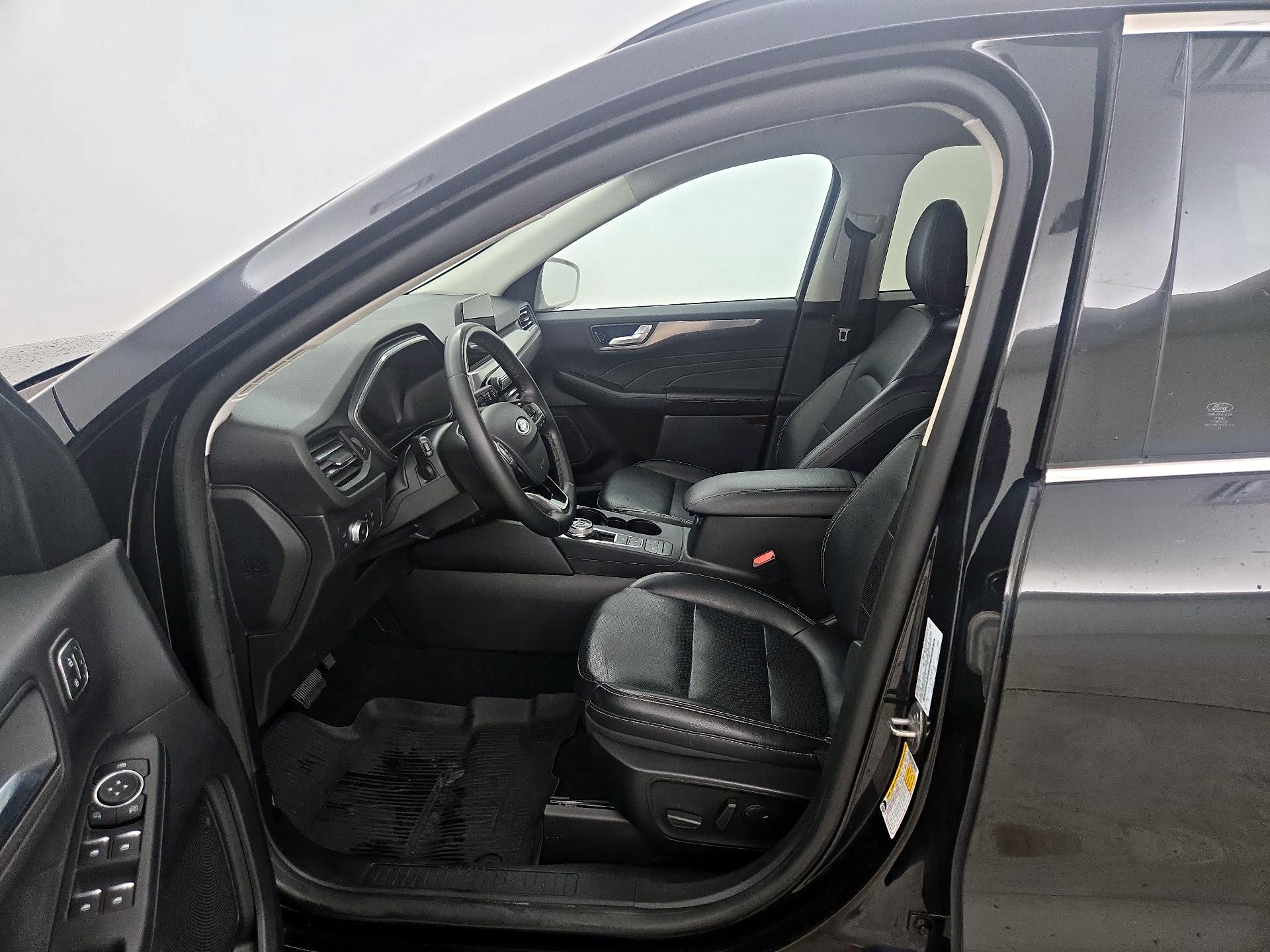 Thumbnail: 2022 Ford Escape - 11