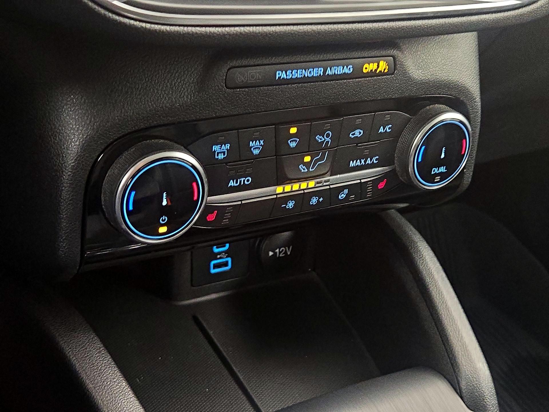 Thumbnail: 2022 Ford Escape - 17