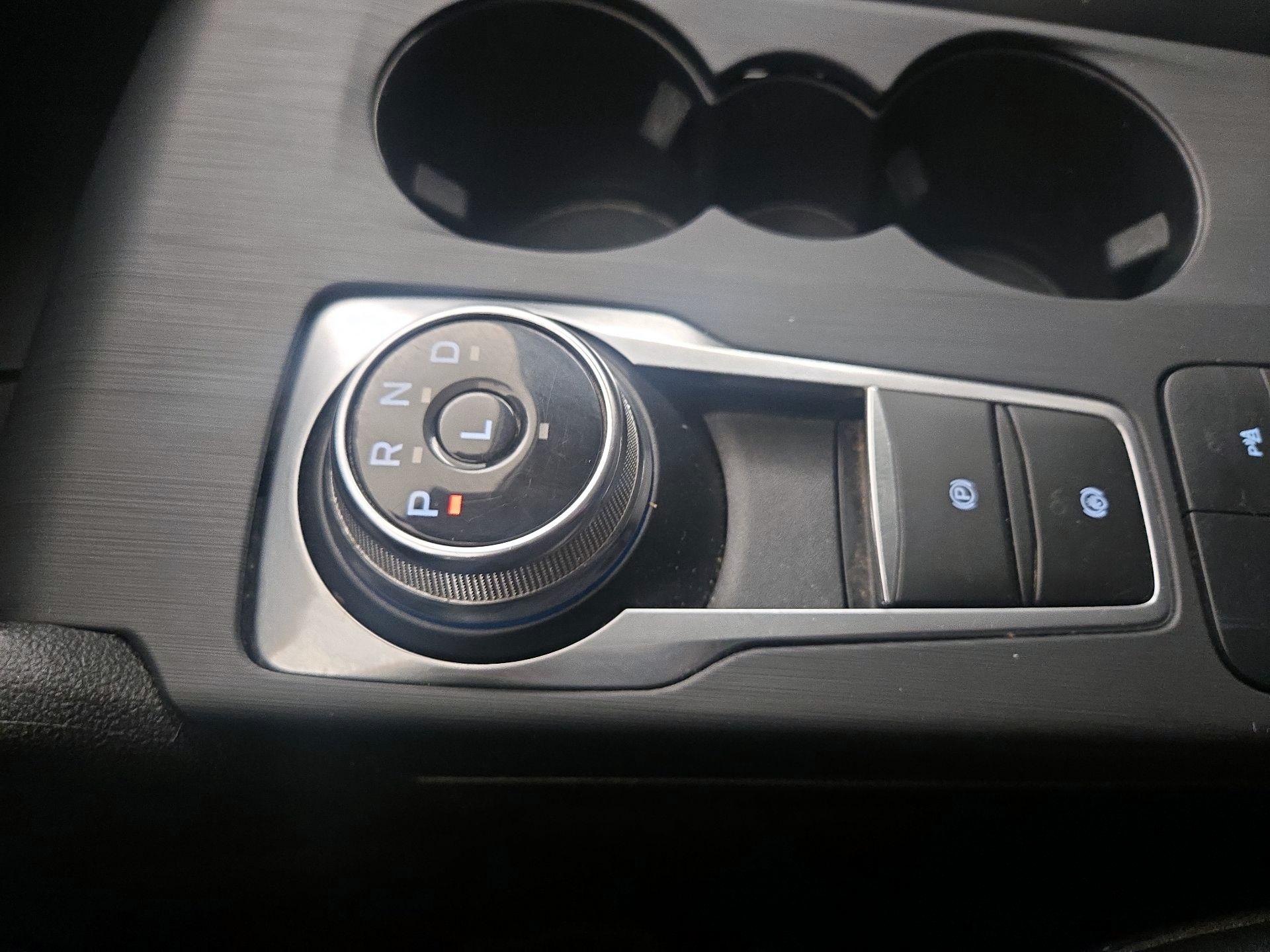 Thumbnail: 2022 Ford Escape - 18