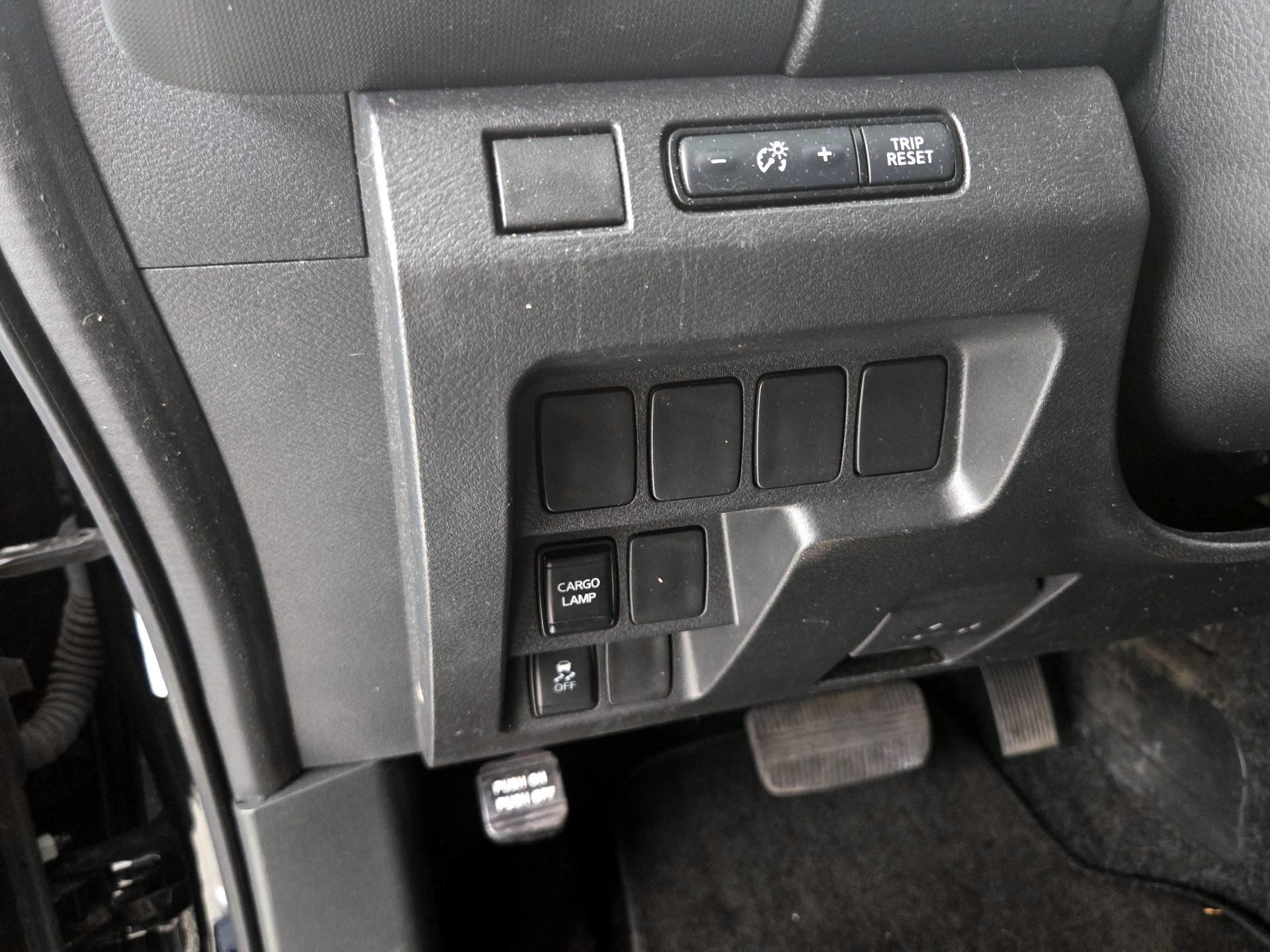 Thumbnail: 2022 Nissan Frontier - 13