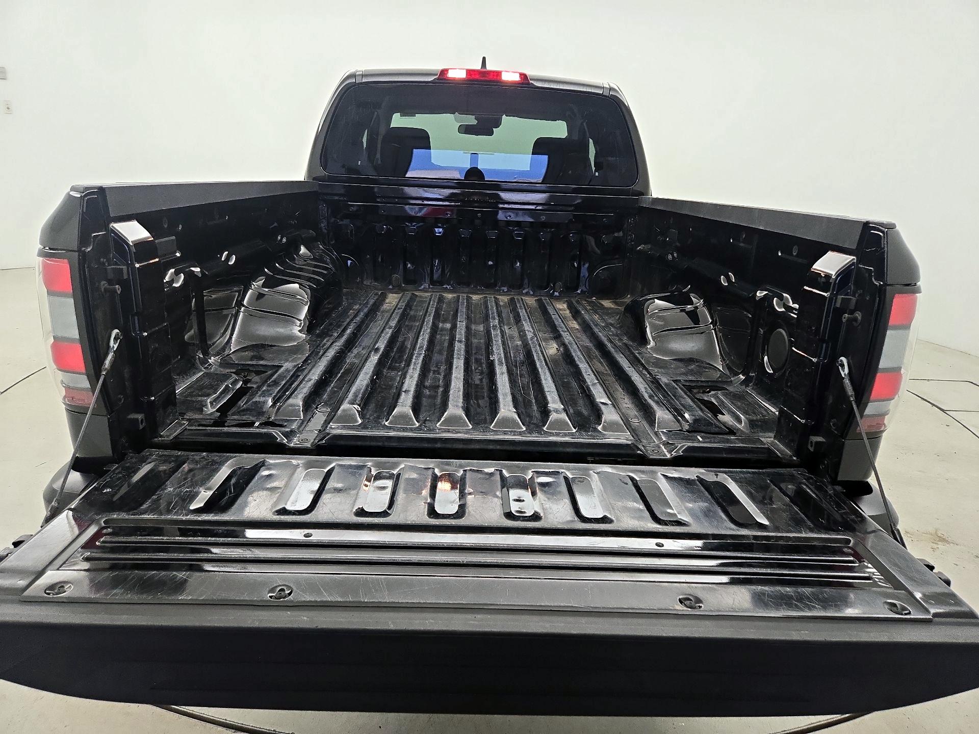 Thumbnail: 2022 Nissan Frontier - 20