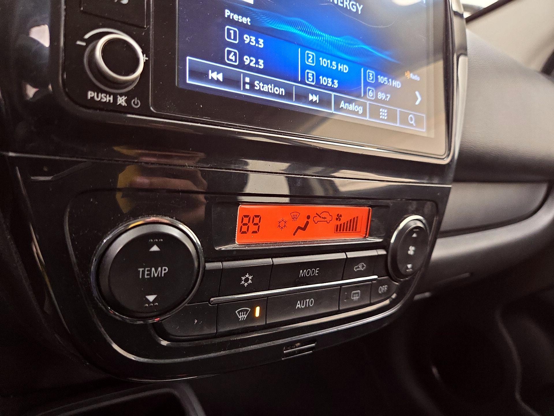 Thumbnail: 2021 Mitsubishi Mirage - 16