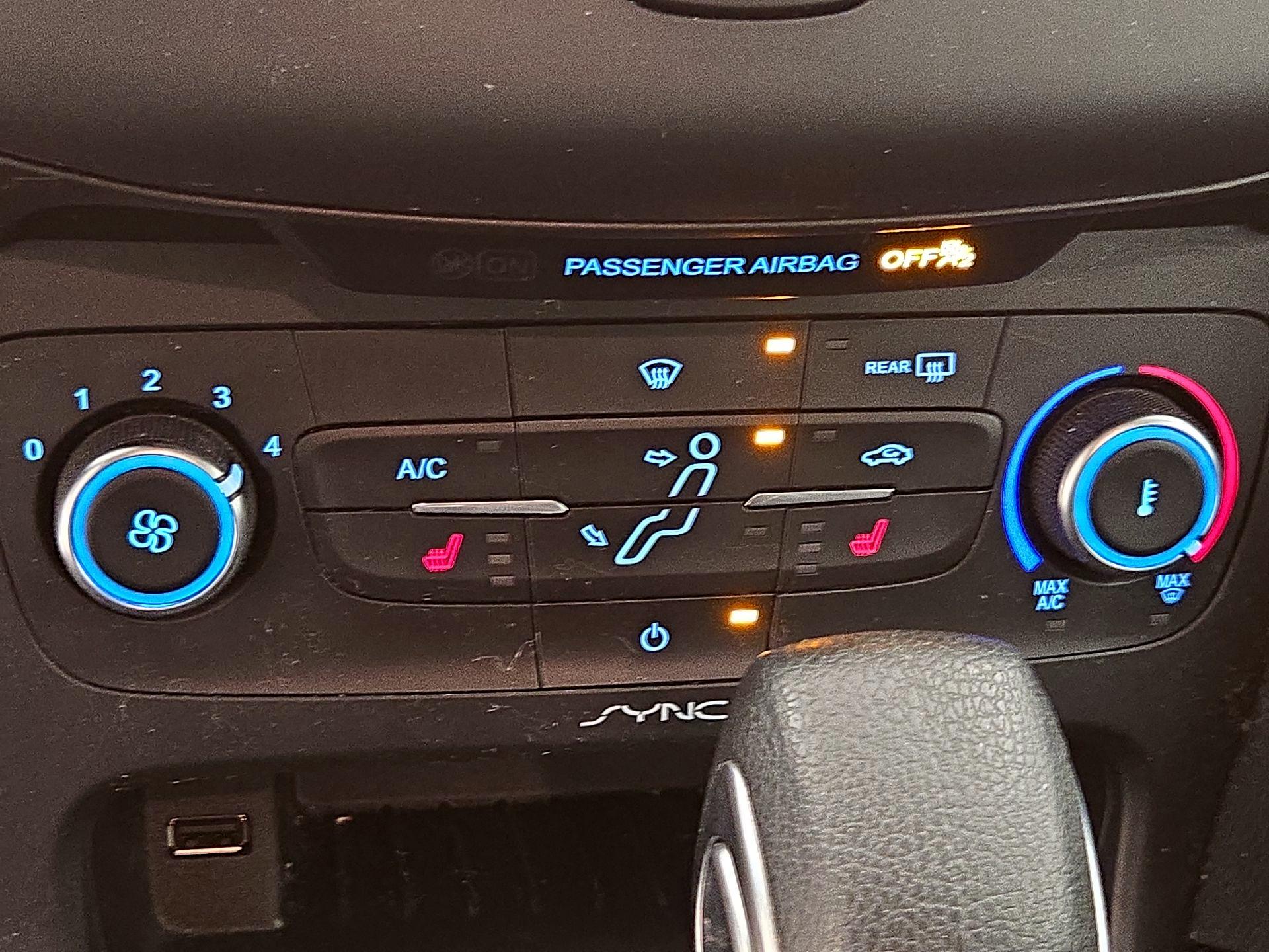 Thumbnail: 2017 Ford Focus - 16