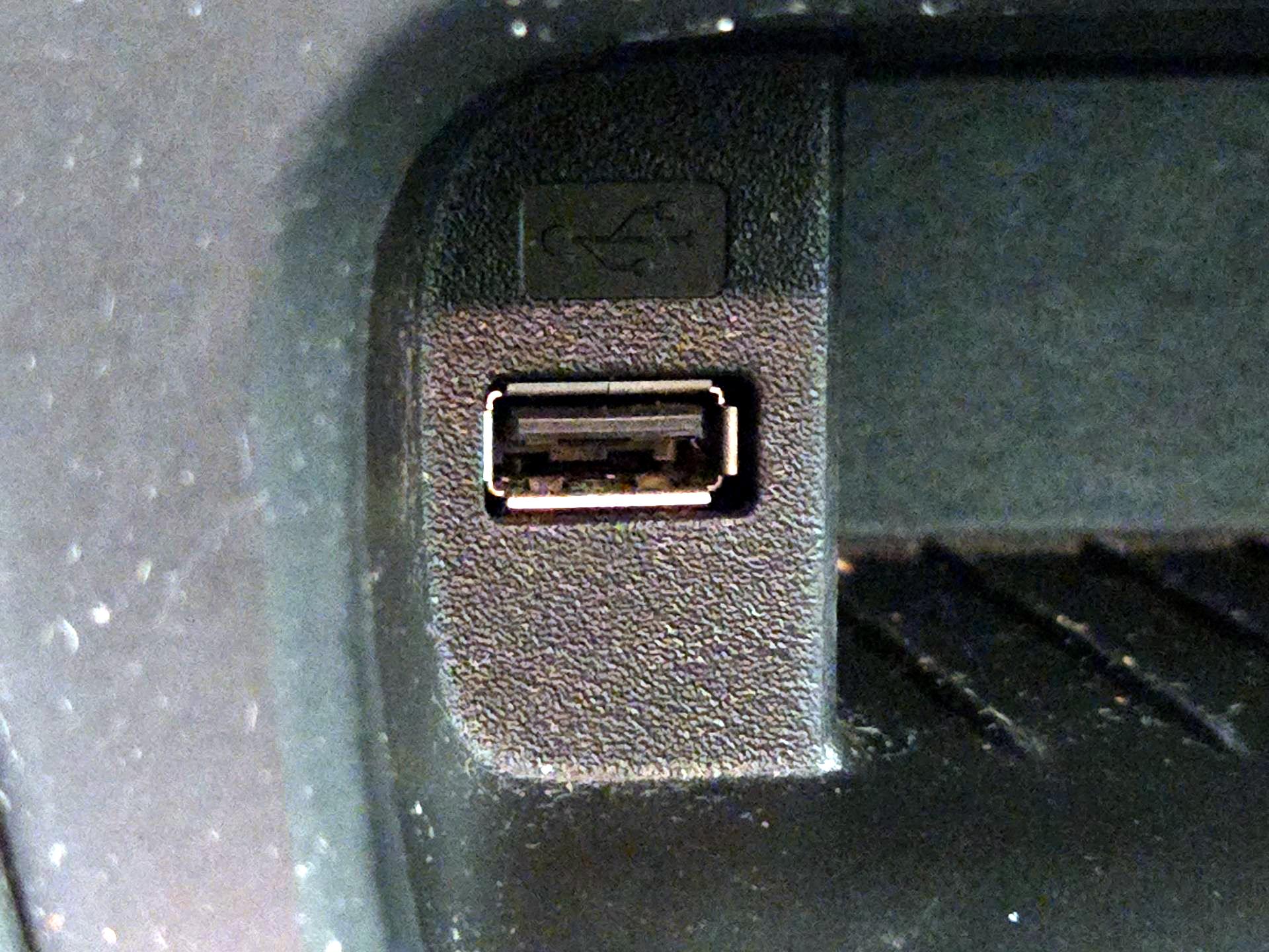 Thumbnail: 2017 Ford Focus - 18