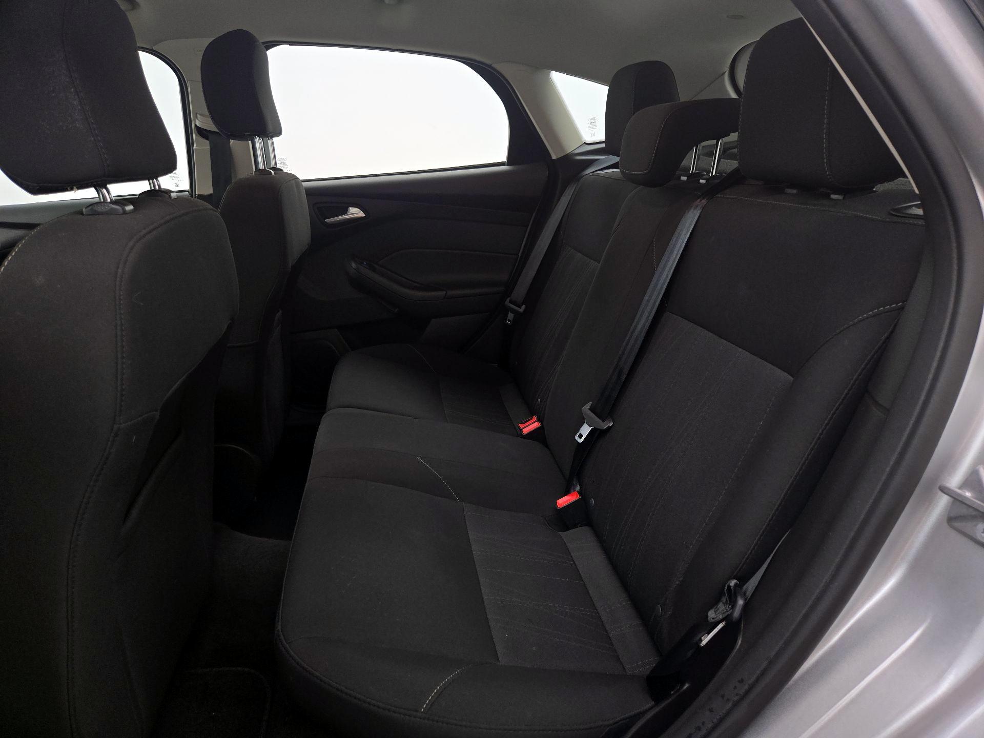 Thumbnail: 2017 Ford Focus - 19