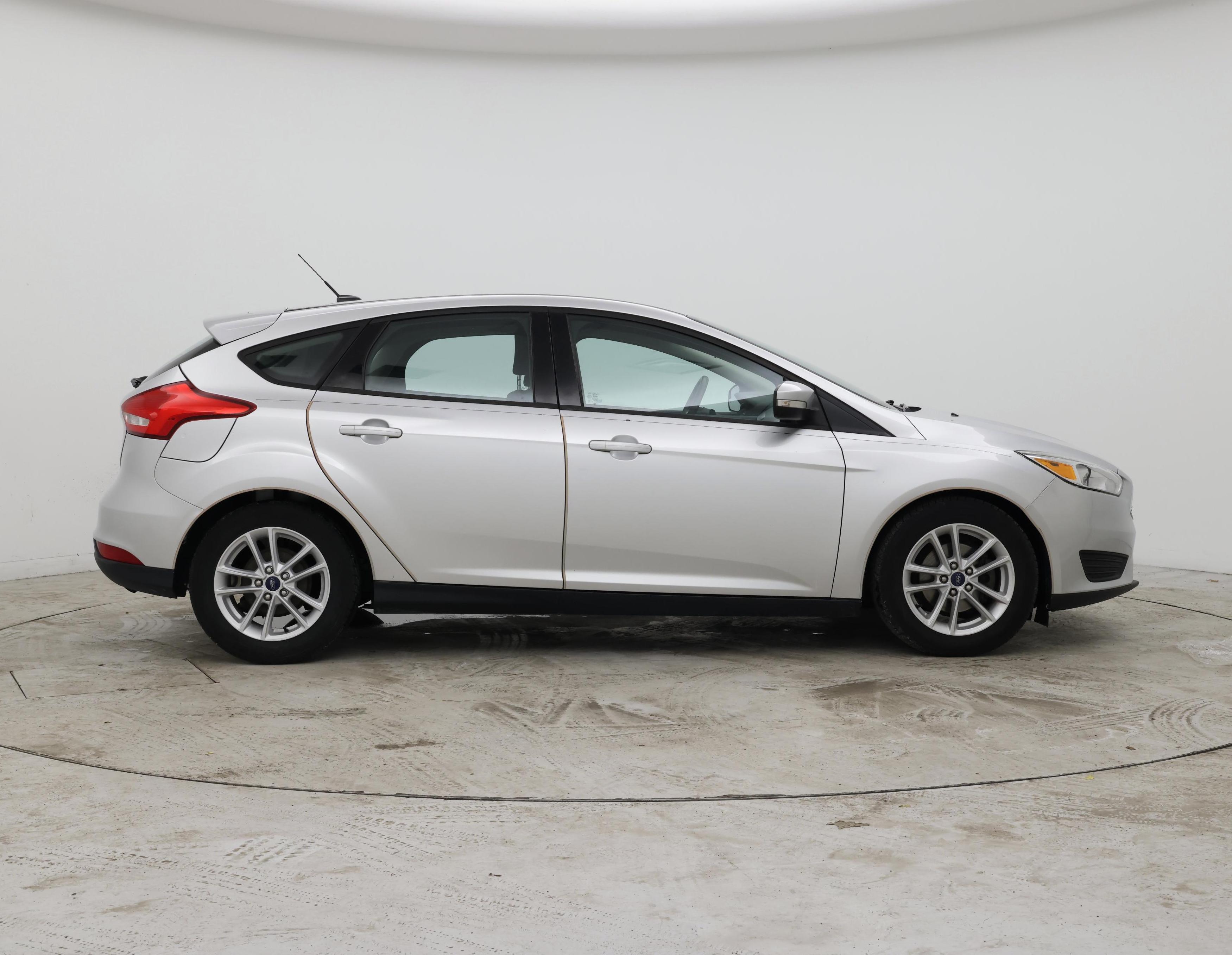 Thumbnail: 2017 Ford Focus - 7