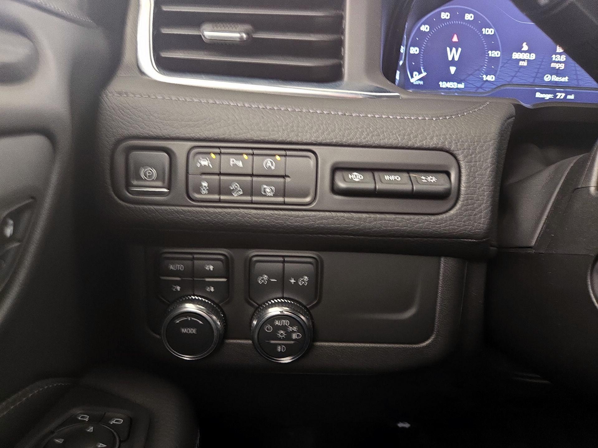 Thumbnail: 2023 GMC Yukon - 13