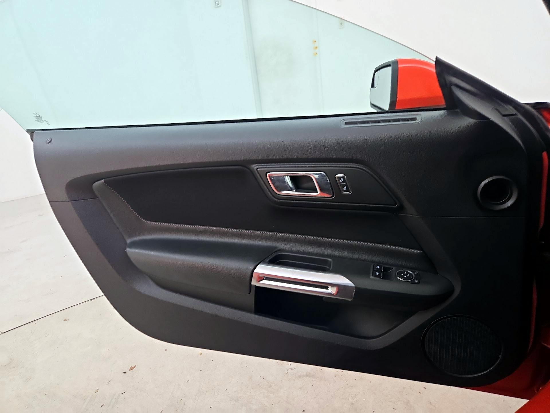 Thumbnail: 2016 Ford Mustang - 12